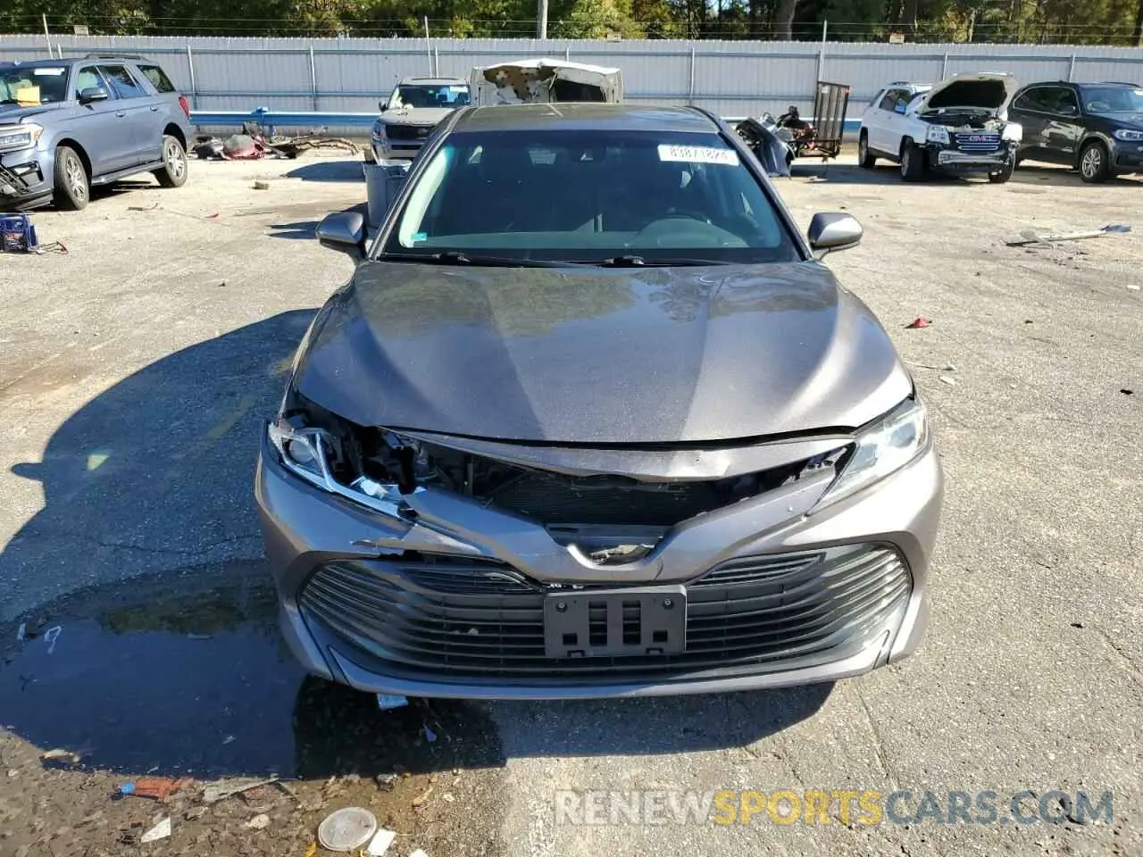 5 Photograph of a damaged car 4T1C11AK2LU330506 TOYOTA CAMRY 2020