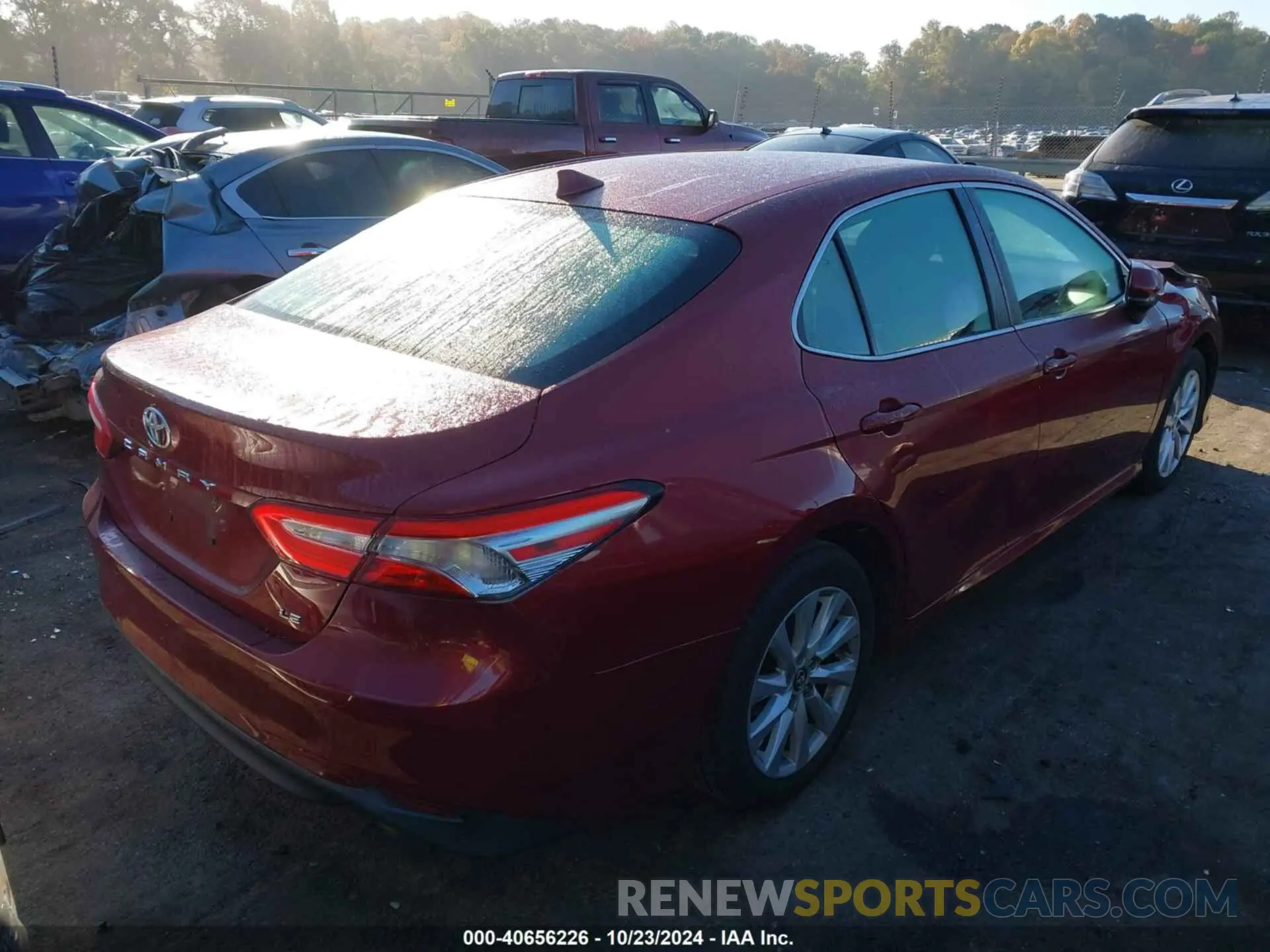 4 Photograph of a damaged car 4T1C11AK2LU342834 TOYOTA CAMRY 2020