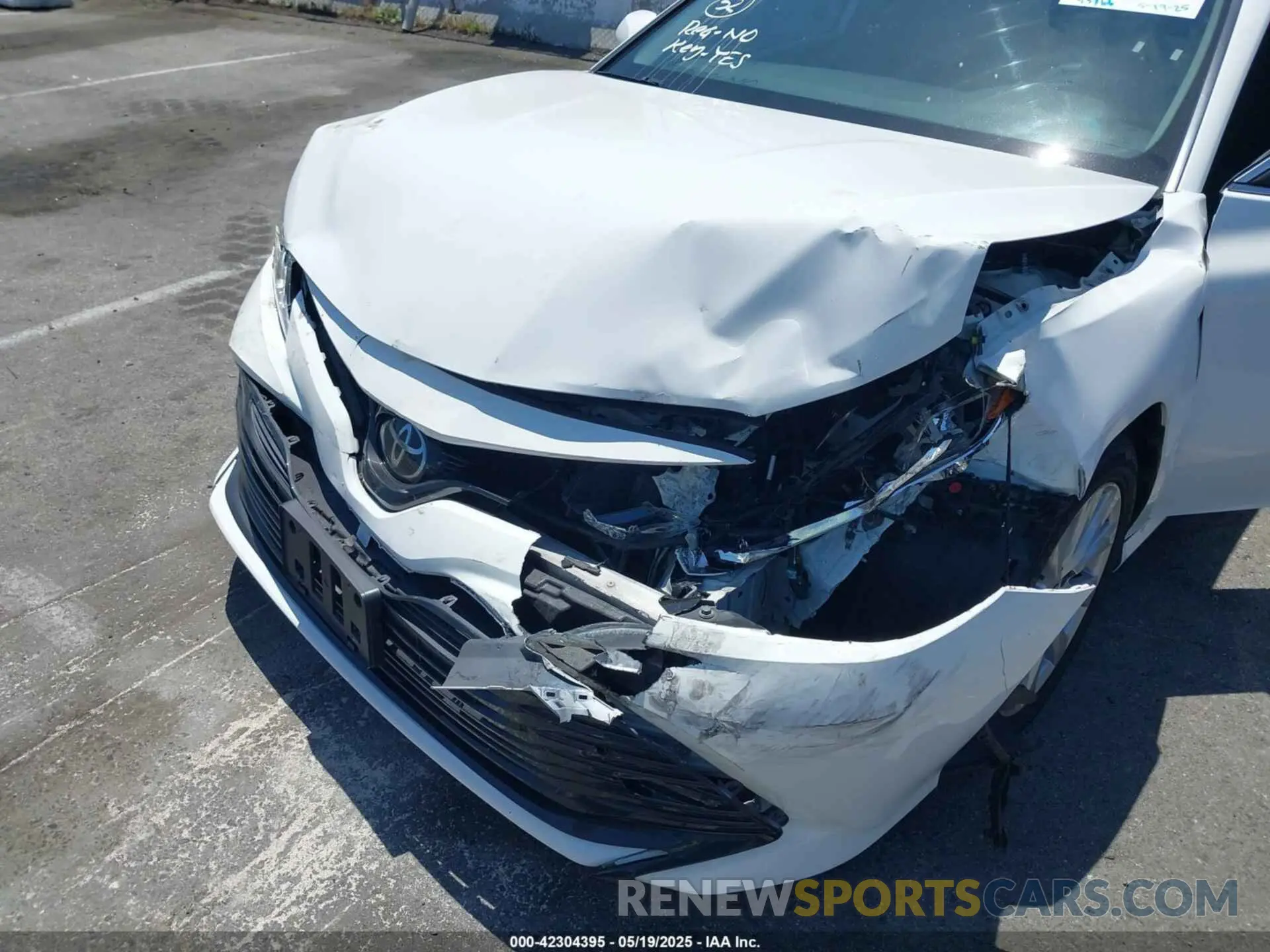 6 Фотография поврежденного автомобиля 4T1C11AK2LU362923 TOYOTA CAMRY 2020