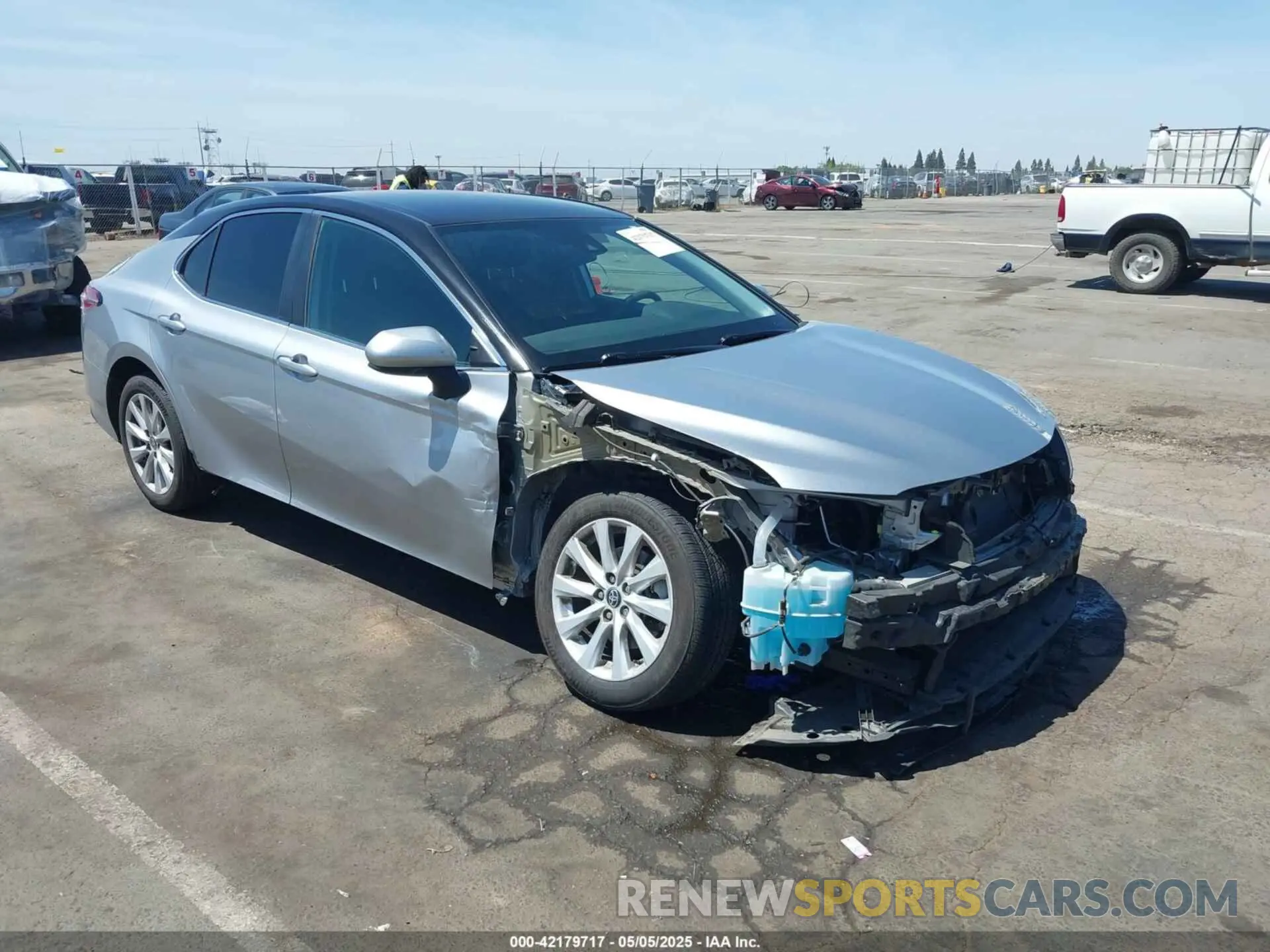 1 Фотография поврежденного автомобиля 4T1C11AK2LU365563 TOYOTA CAMRY 2020