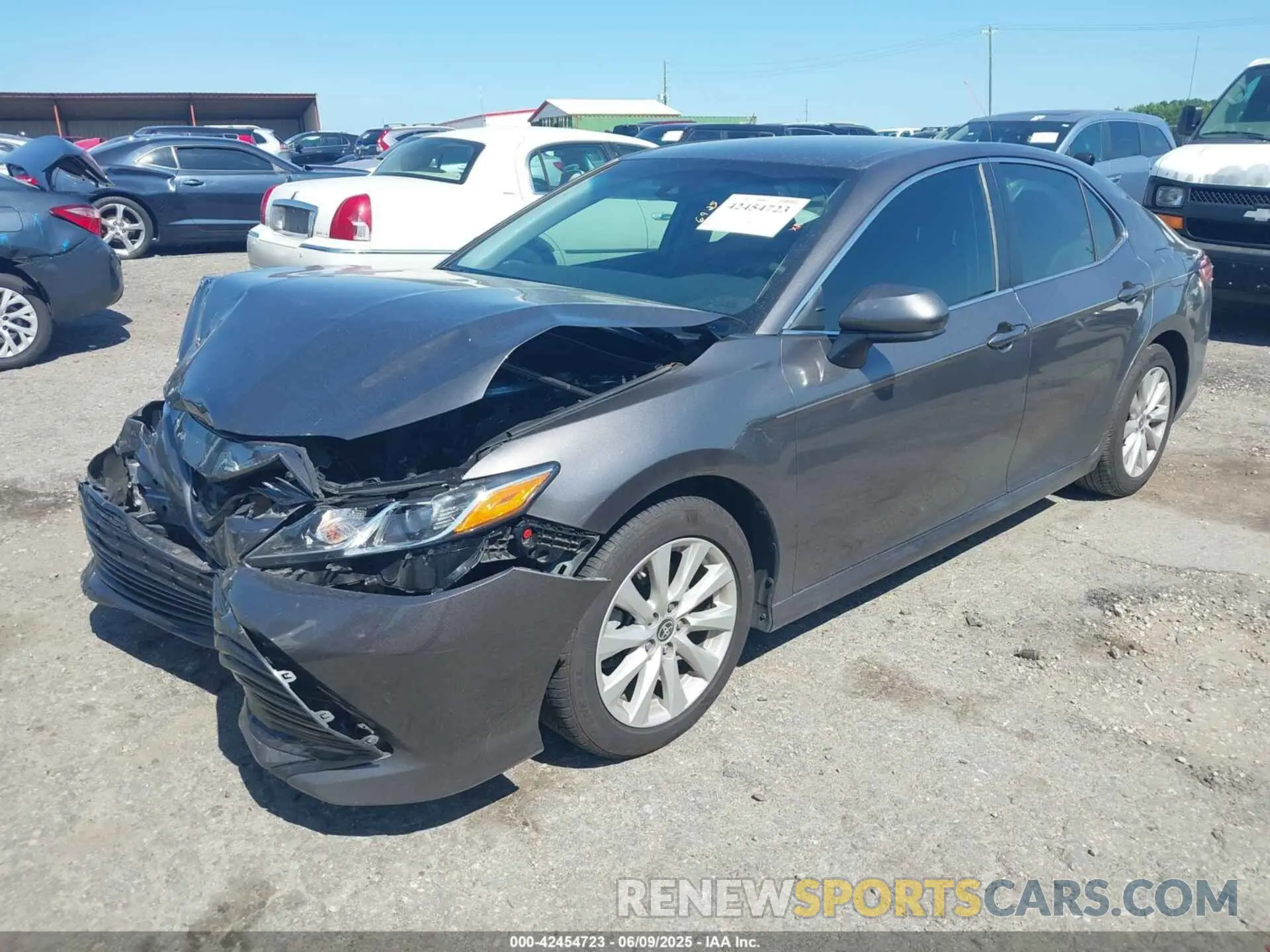 2 Photograph of a damaged car 4T1C11AK2LU367054 TOYOTA CAMRY 2020