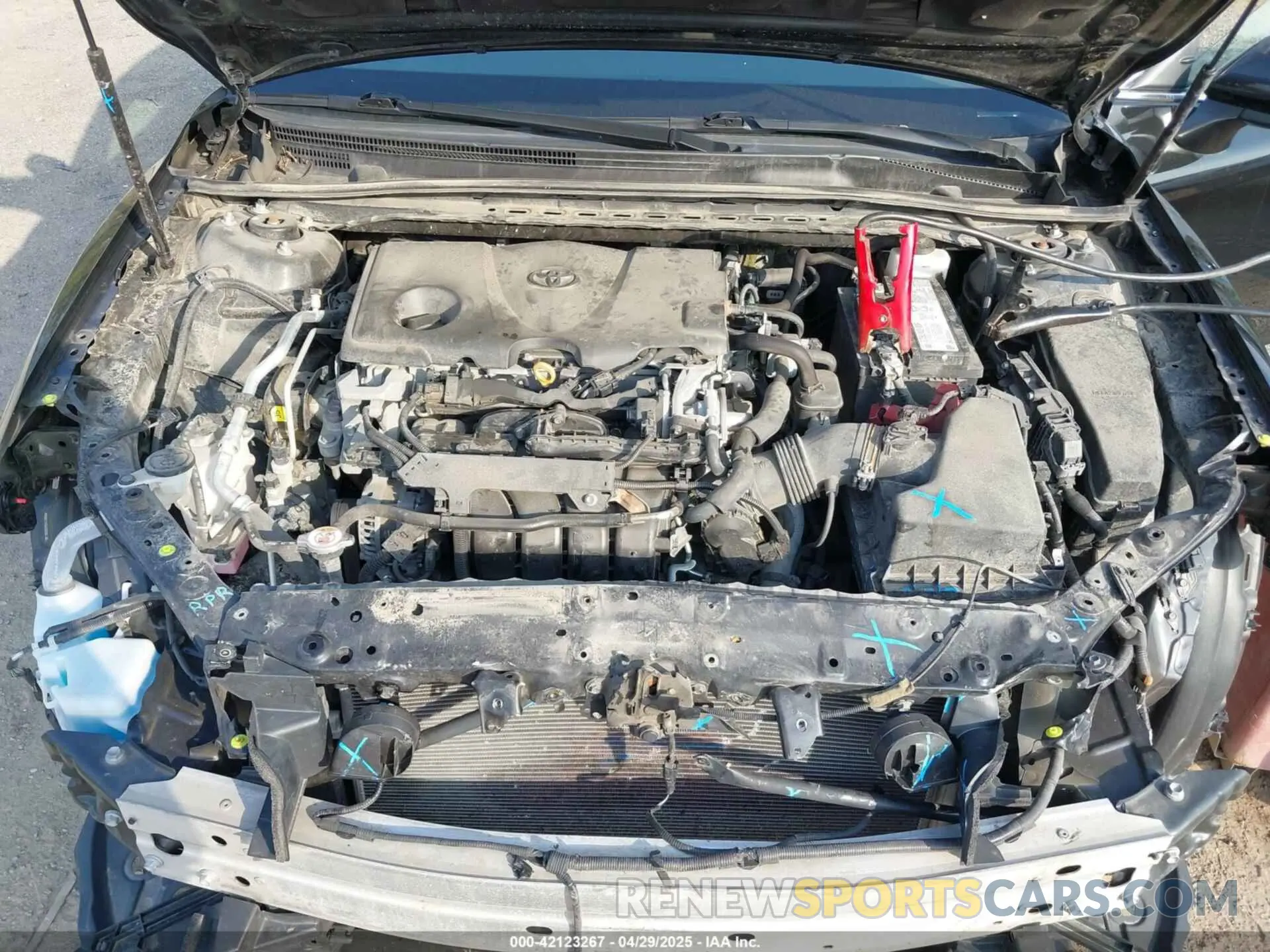 10 Photograph of a damaged car 4T1C11AK2LU393699 TOYOTA CAMRY 2020