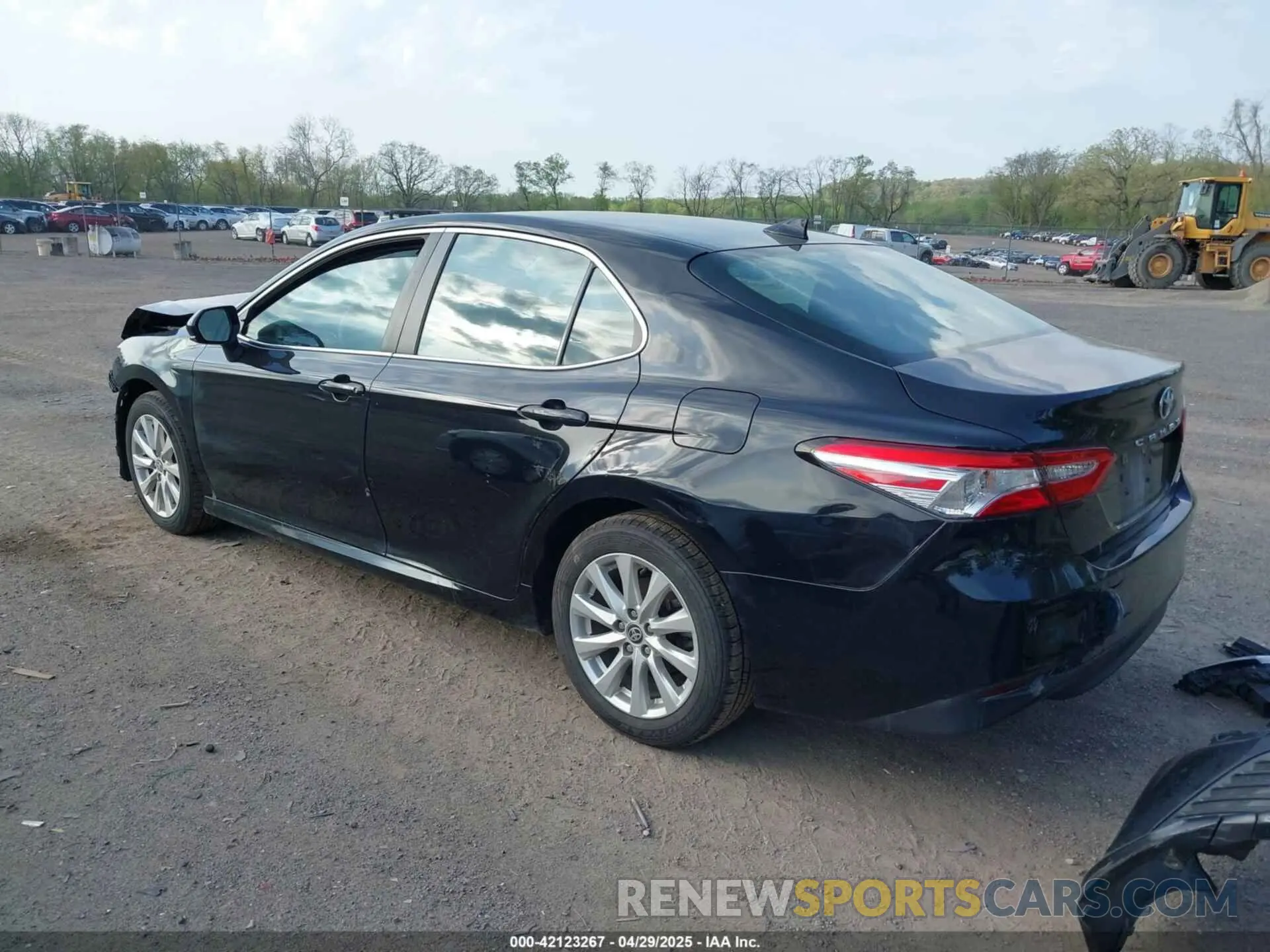 3 Photograph of a damaged car 4T1C11AK2LU393699 TOYOTA CAMRY 2020