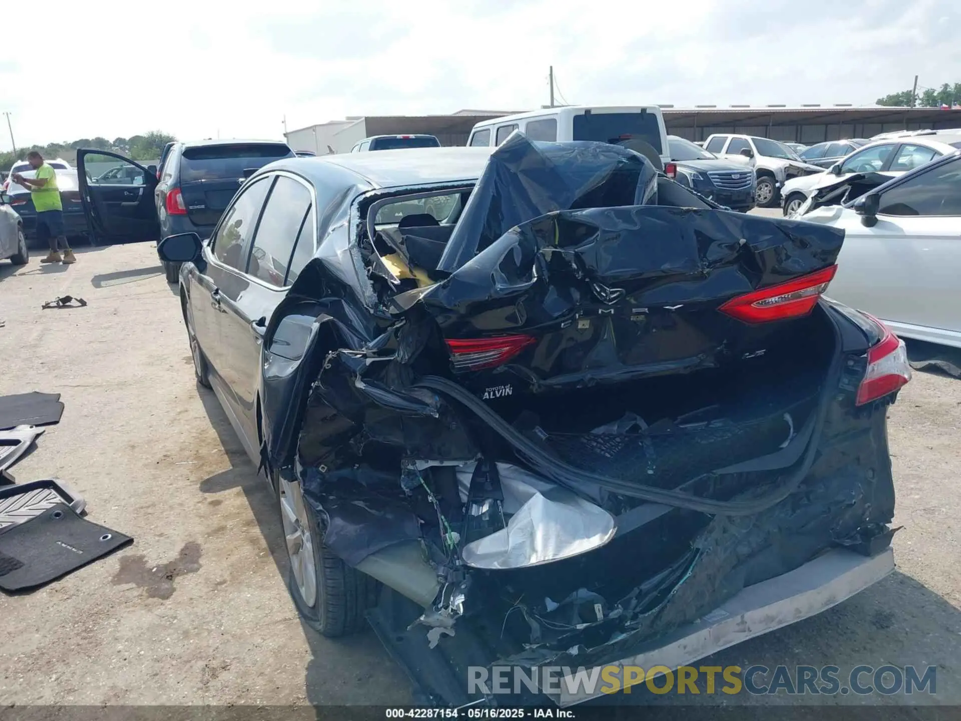 3 Фотография поврежденного автомобиля 4T1C11AK2LU873340 TOYOTA CAMRY 2020