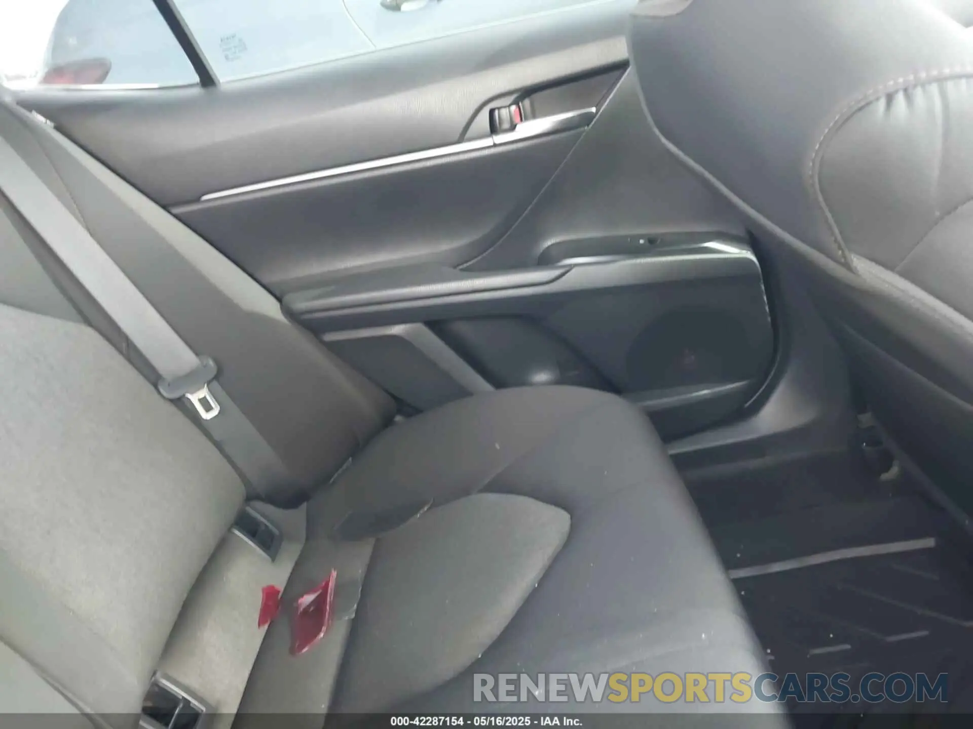 8 Фотография поврежденного автомобиля 4T1C11AK2LU873340 TOYOTA CAMRY 2020