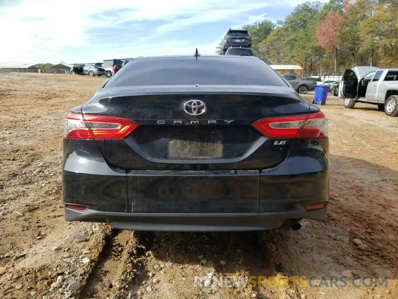6 Photograph of a damaged car 4T1C11AK2LU876965 TOYOTA CAMRY 2020