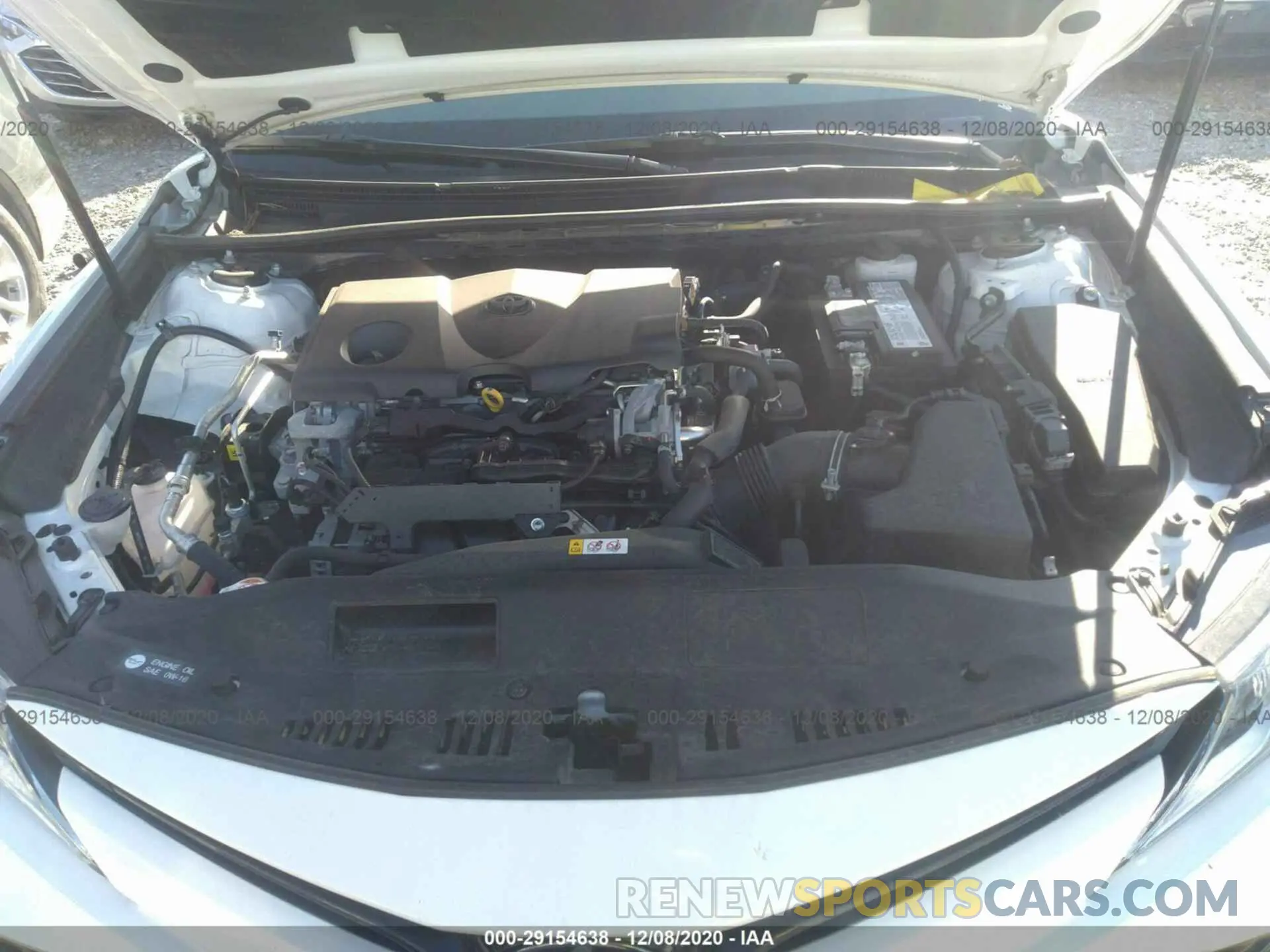 10 Photograph of a damaged car 4T1C11AK2LU895760 TOYOTA CAMRY 2020