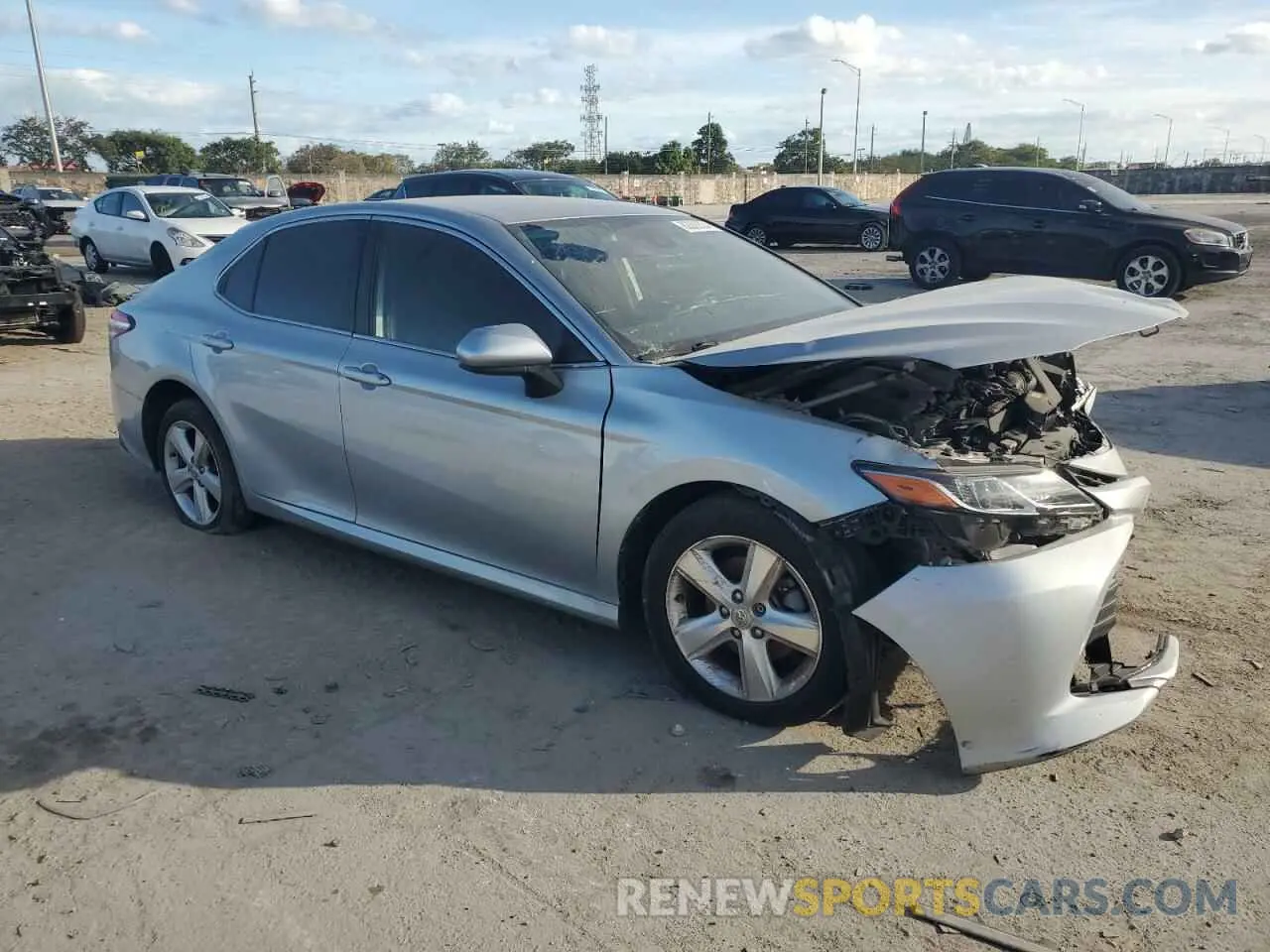 4 Photograph of a damaged car 4T1C11AK2LU939787 TOYOTA CAMRY 2020