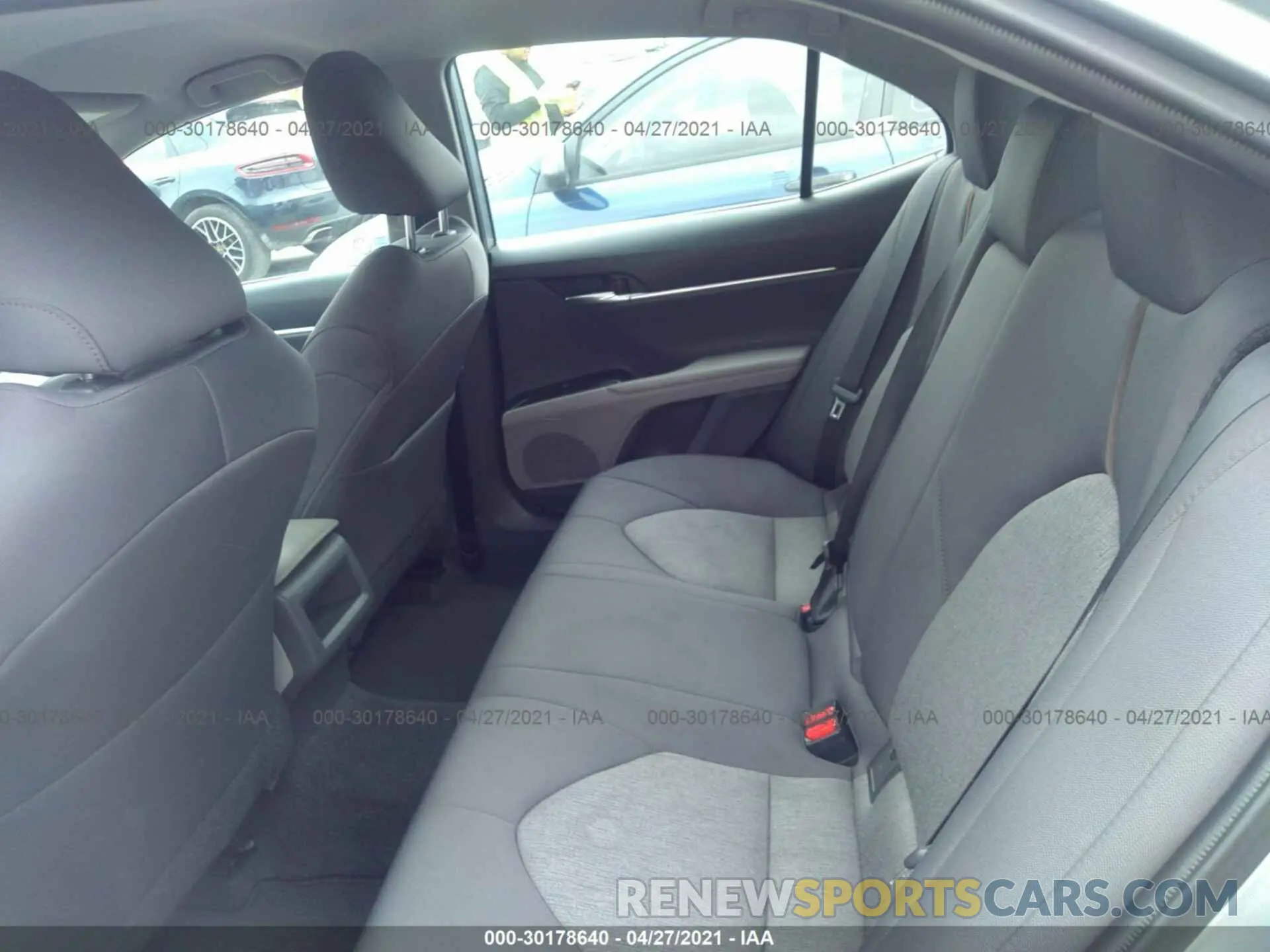 8 Photograph of a damaged car 4T1C11AK2LU947422 TOYOTA CAMRY 2020