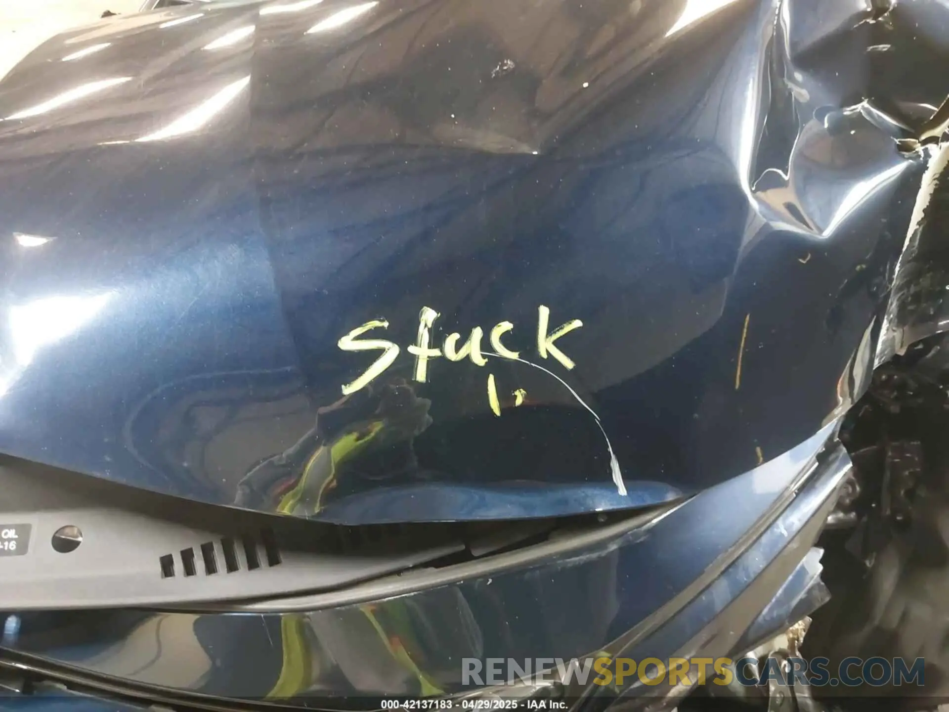 10 Photograph of a damaged car 4T1C11AK2LU970425 TOYOTA CAMRY 2020