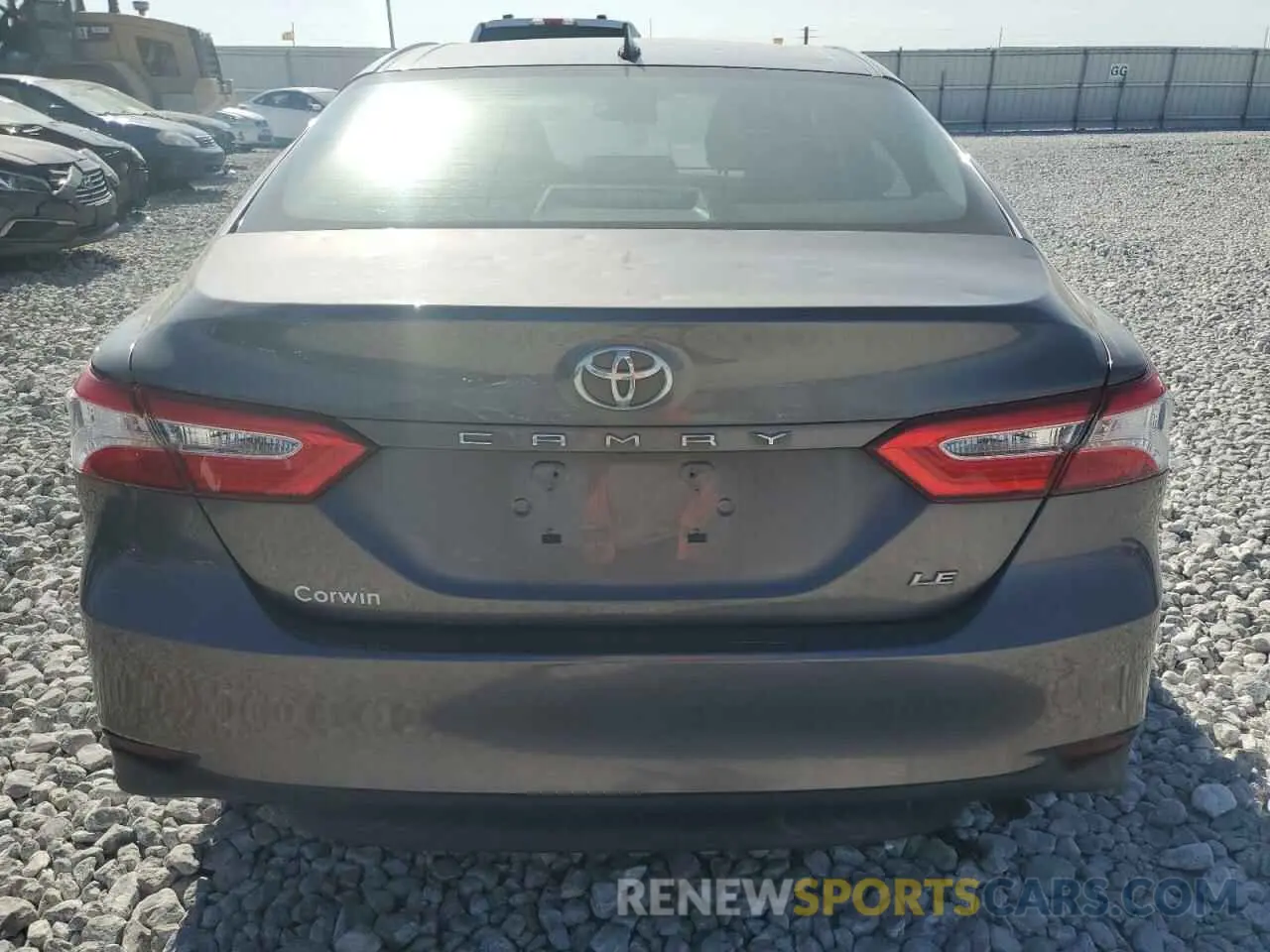 6 Photograph of a damaged car 4T1C11AK2LU975561 TOYOTA CAMRY 2020