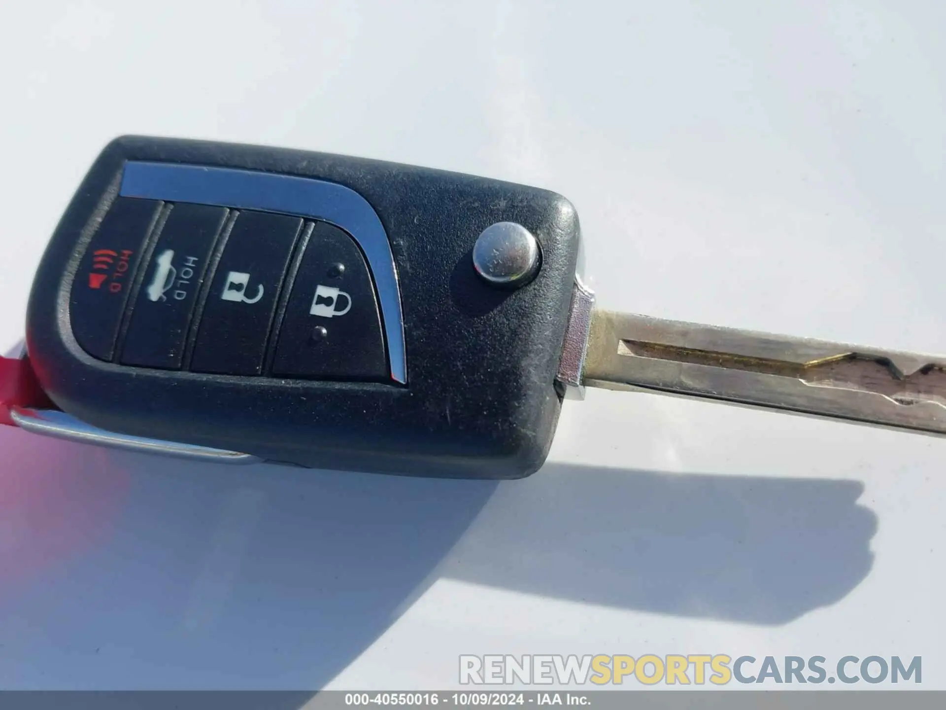 11 Фотография поврежденного автомобиля 4T1C11AK2LU984597 TOYOTA CAMRY 2020