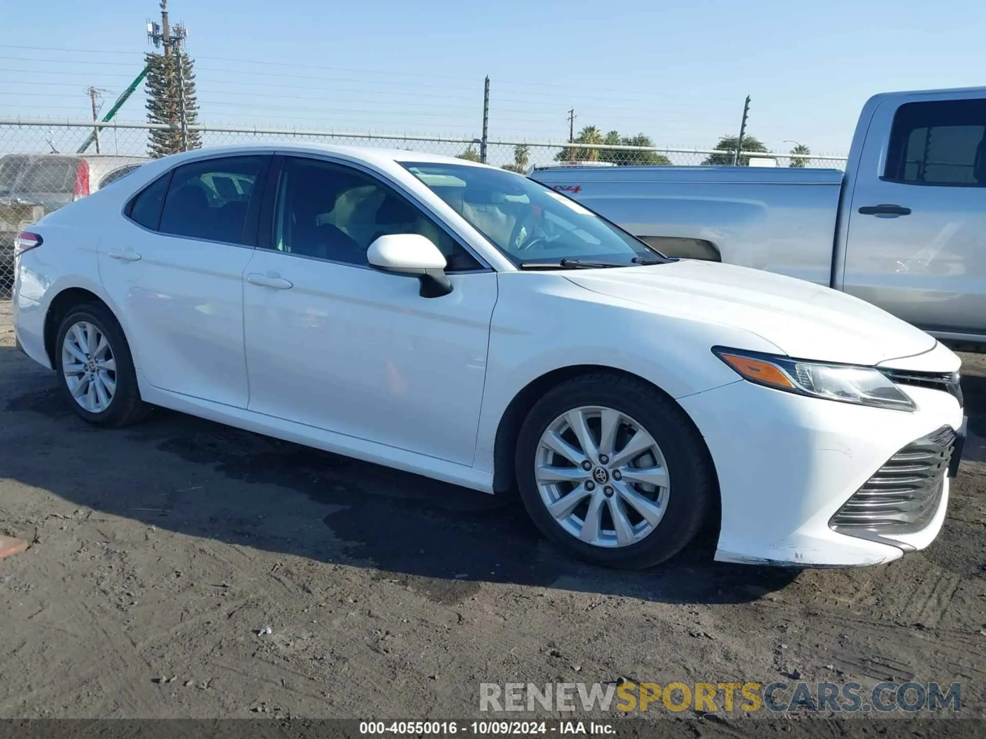 13 Фотография поврежденного автомобиля 4T1C11AK2LU984597 TOYOTA CAMRY 2020