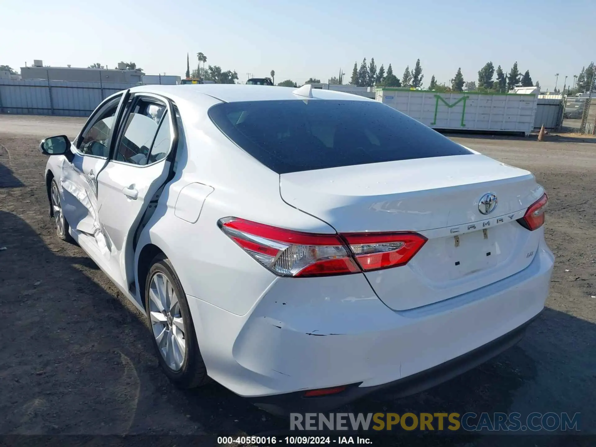 3 Фотография поврежденного автомобиля 4T1C11AK2LU984597 TOYOTA CAMRY 2020