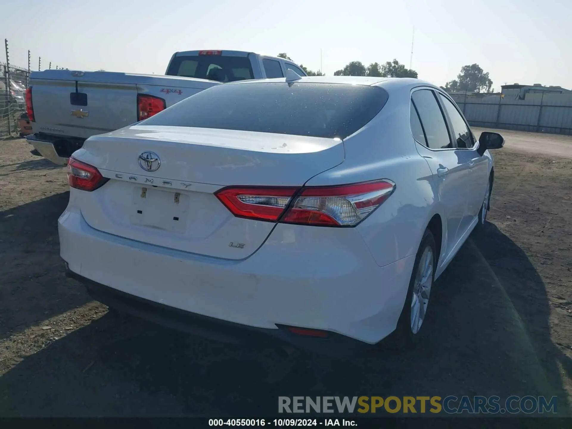 4 Фотография поврежденного автомобиля 4T1C11AK2LU984597 TOYOTA CAMRY 2020