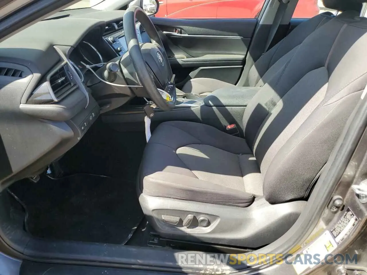7 Фотография поврежденного автомобиля 4T1C11AK2LU997849 TOYOTA CAMRY 2020