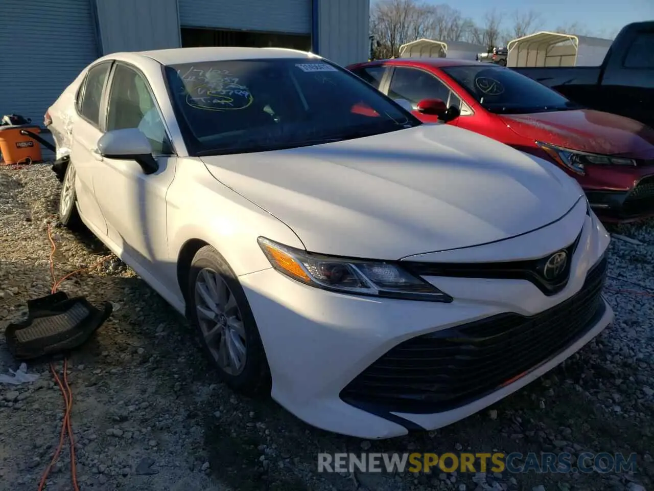 1 Photograph of a damaged car 4T1C11AK3LU313729 TOYOTA CAMRY 2020