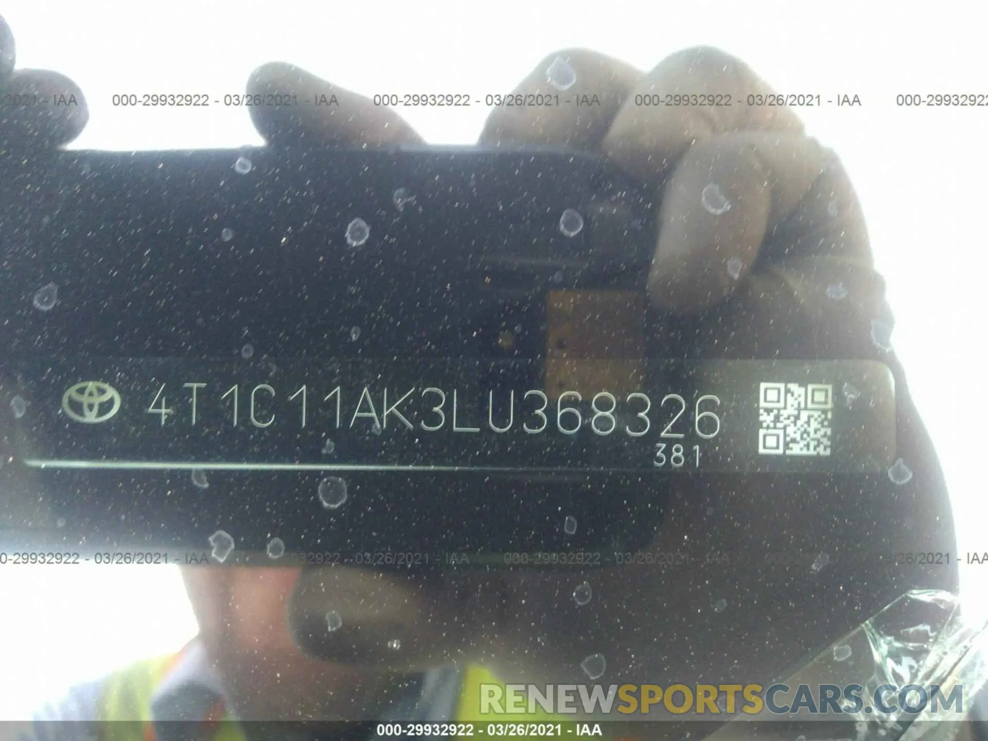 9 Photograph of a damaged car 4T1C11AK3LU368326 TOYOTA CAMRY 2020