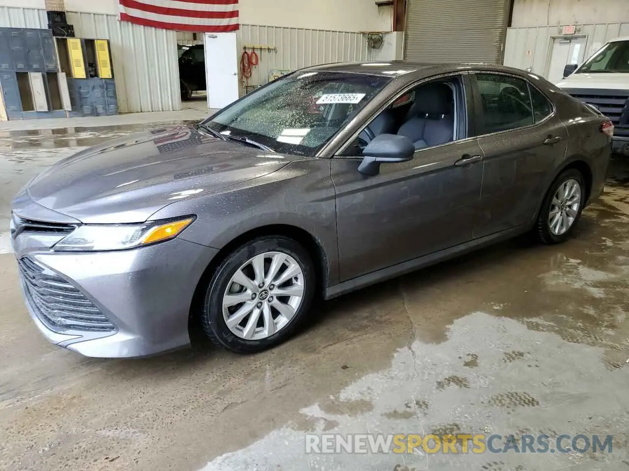 1 Photograph of a damaged car 4T1C11AK3LU390293 TOYOTA CAMRY 2020