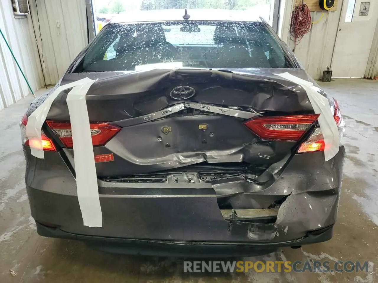 6 Photograph of a damaged car 4T1C11AK3LU390293 TOYOTA CAMRY 2020