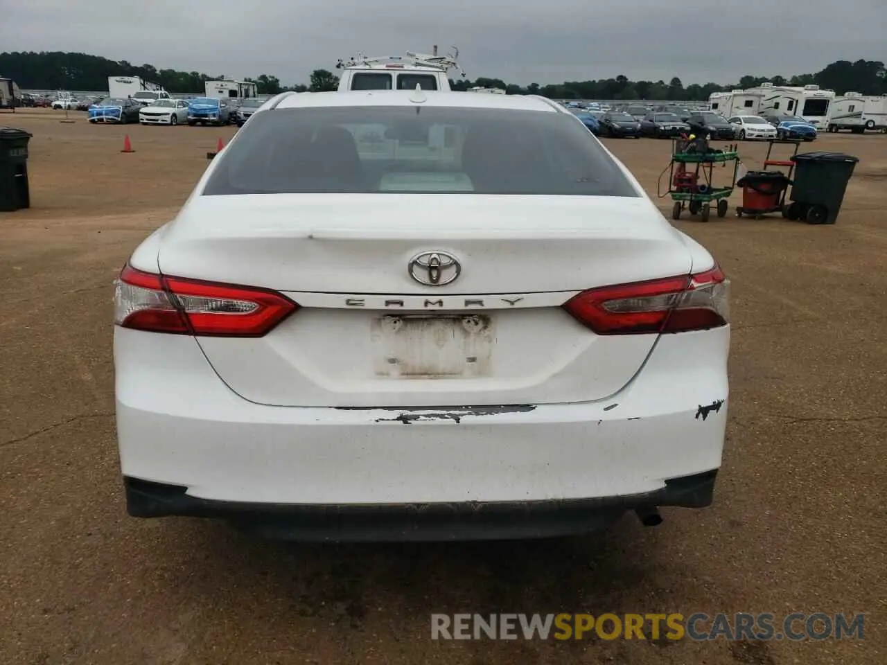 6 Фотография поврежденного автомобиля 4T1C11AK3LU890969 TOYOTA CAMRY 2020