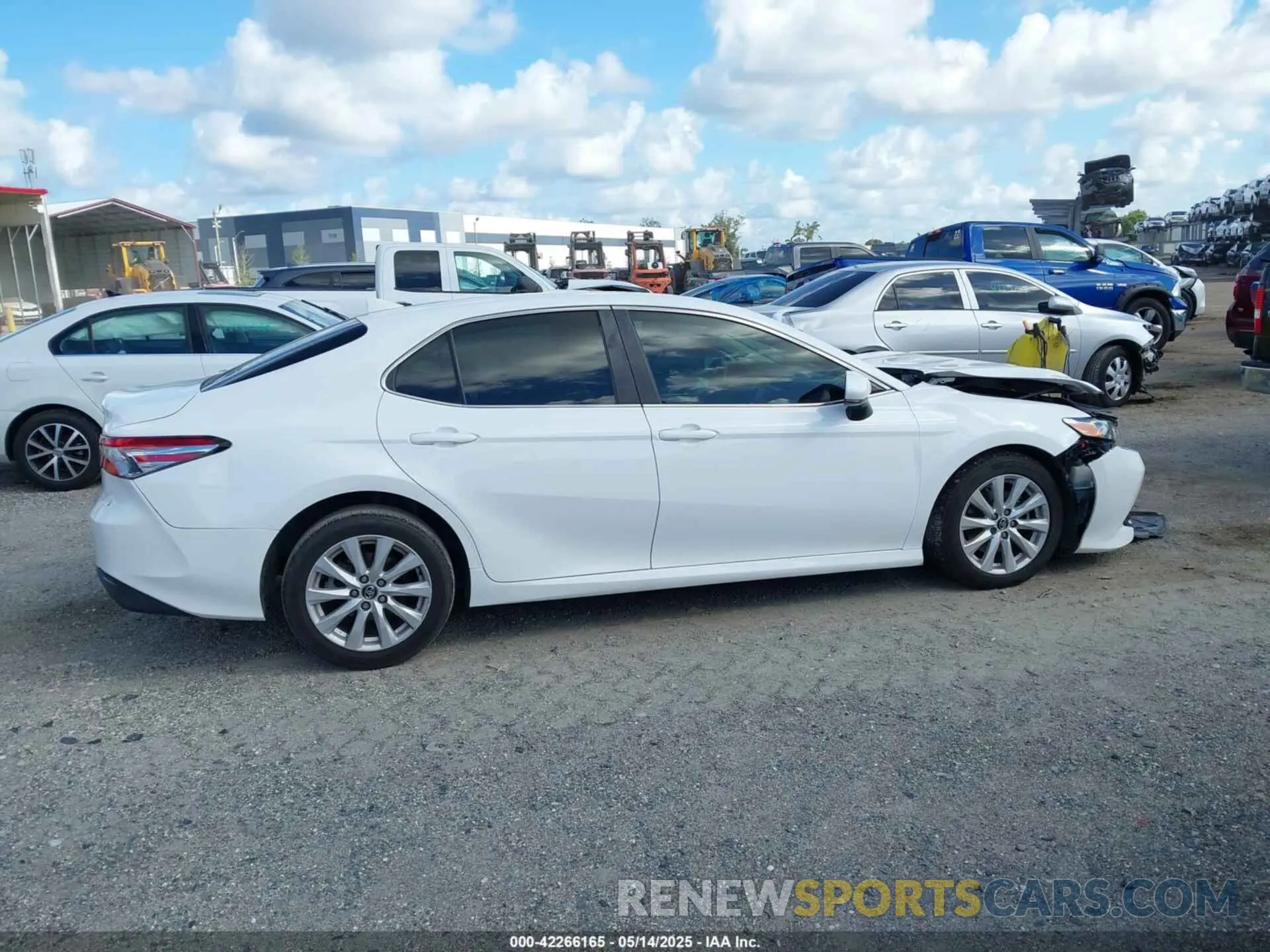 13 Фотография поврежденного автомобиля 4T1C11AK3LU912842 TOYOTA CAMRY 2020