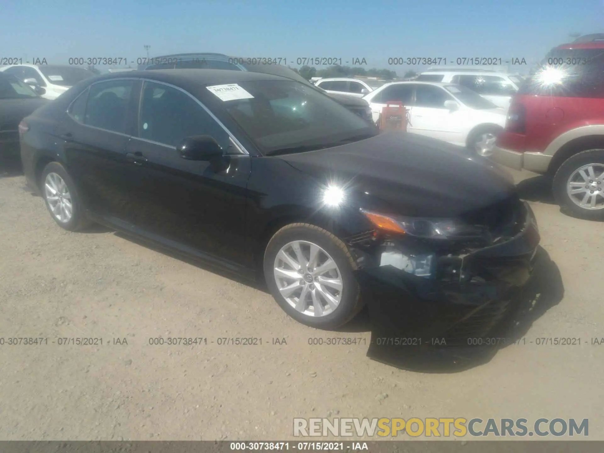 1 Фотография поврежденного автомобиля 4T1C11AK3LU914297 TOYOTA CAMRY 2020