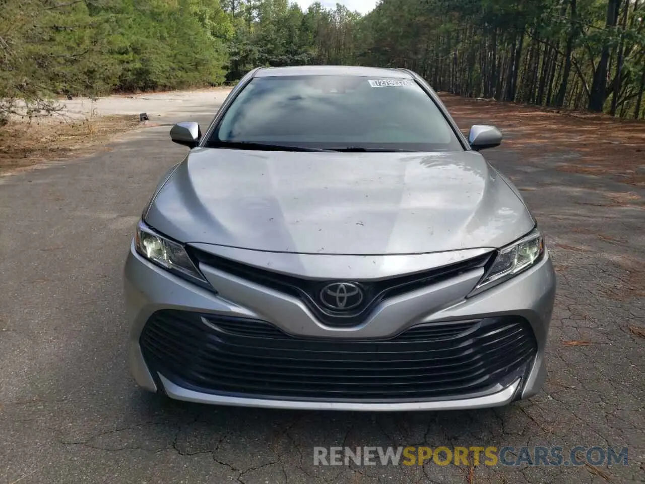 5 Photograph of a damaged car 4T1C11AK3LU925185 TOYOTA CAMRY 2020