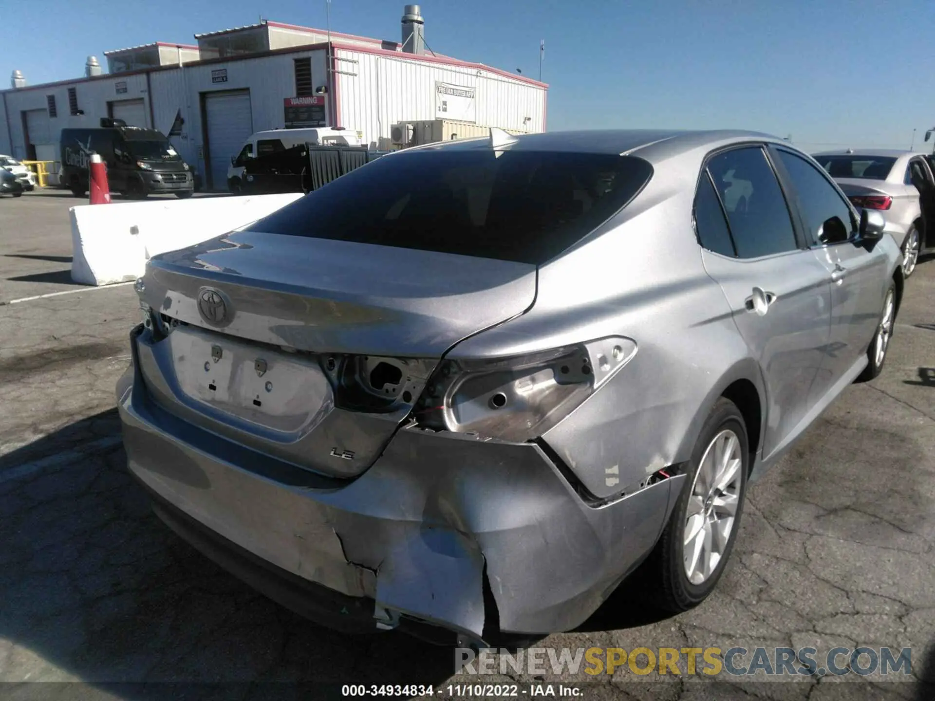 6 Photograph of a damaged car 4T1C11AK3LU949907 TOYOTA CAMRY 2020