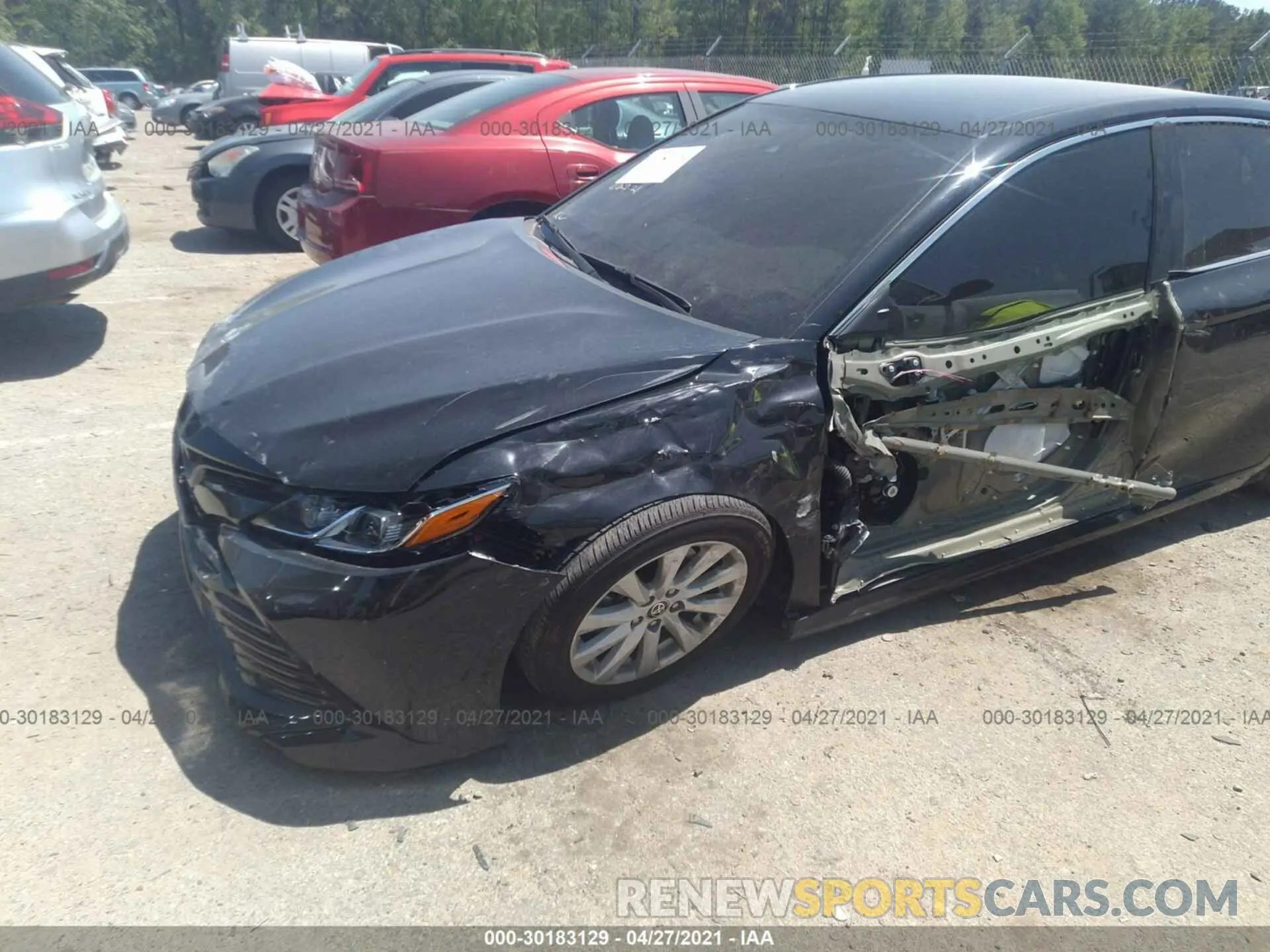 6 Photograph of a damaged car 4T1C11AK3LU985144 TOYOTA CAMRY 2020