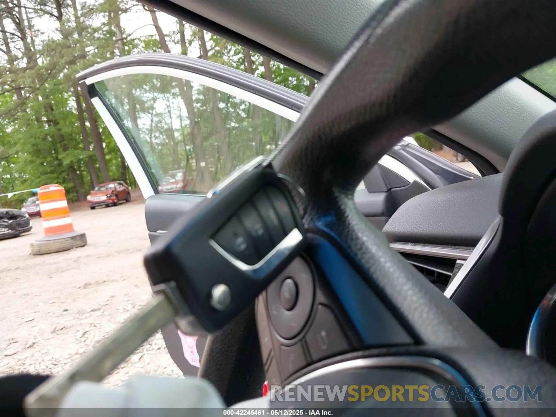 11 Photograph of a damaged car 4T1C11AK4LU316588 TOYOTA CAMRY 2020