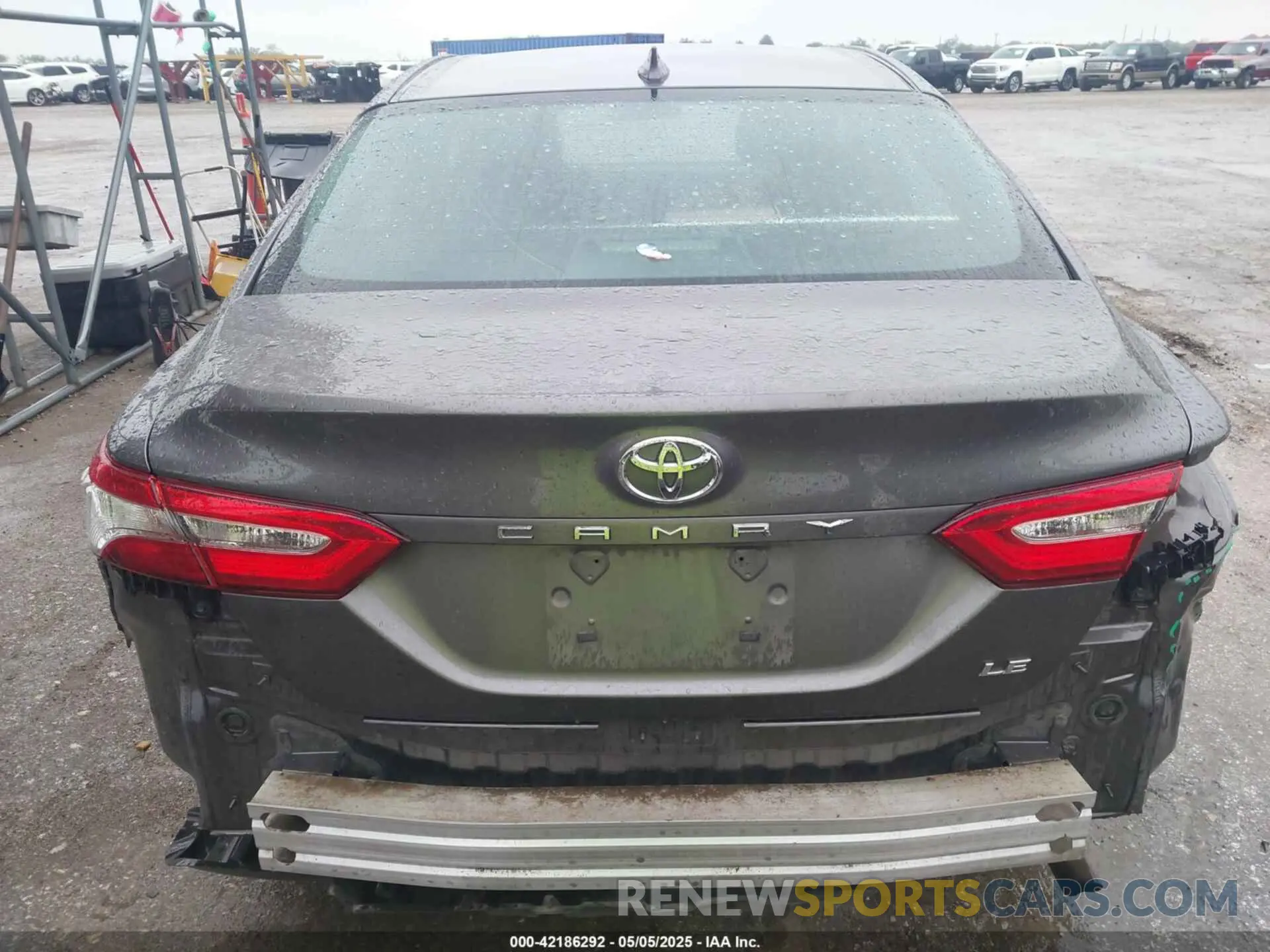16 Фотография поврежденного автомобиля 4T1C11AK4LU331558 TOYOTA CAMRY 2020