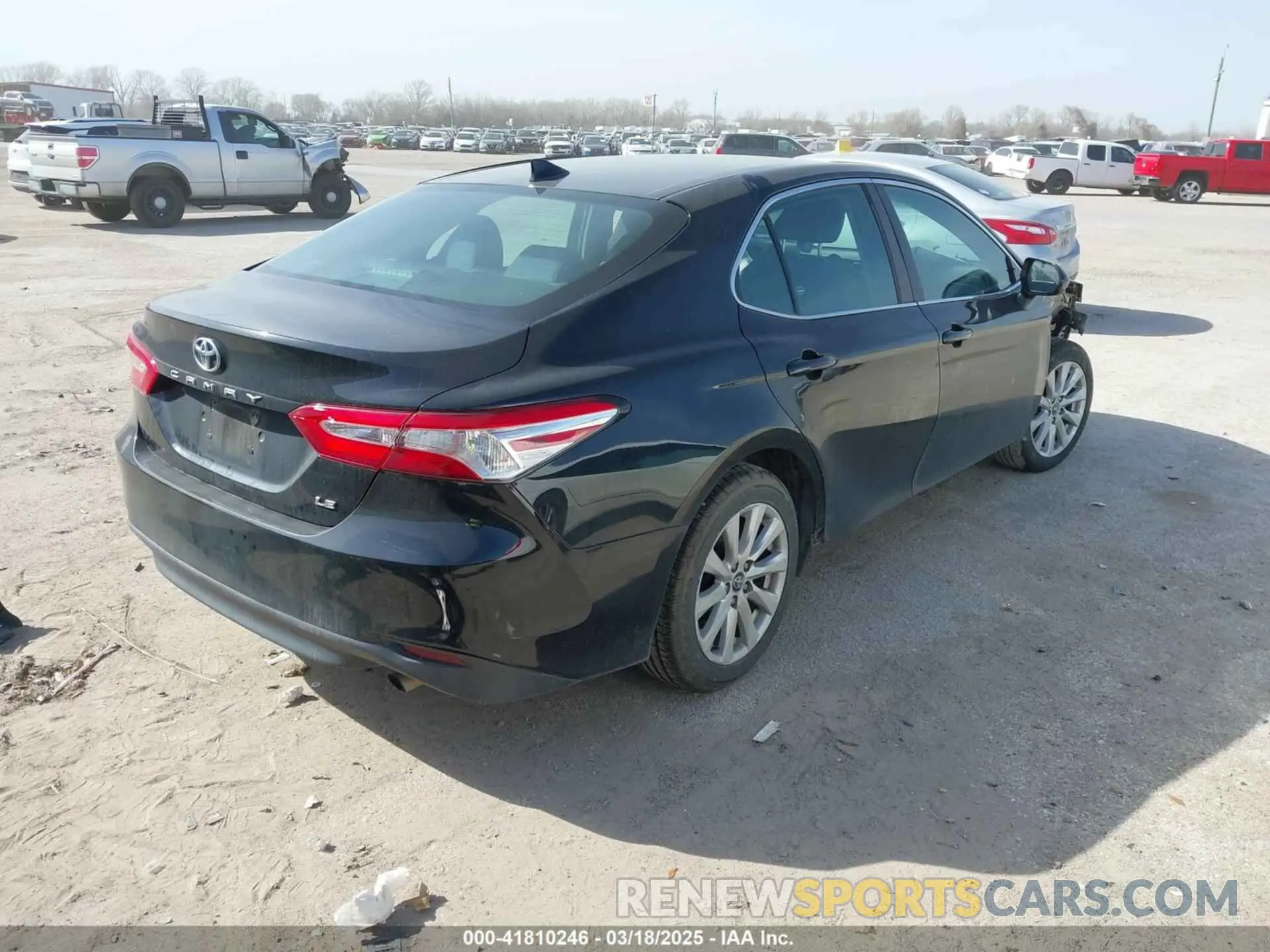 4 Фотография поврежденного автомобиля 4T1C11AK4LU345461 TOYOTA CAMRY 2020