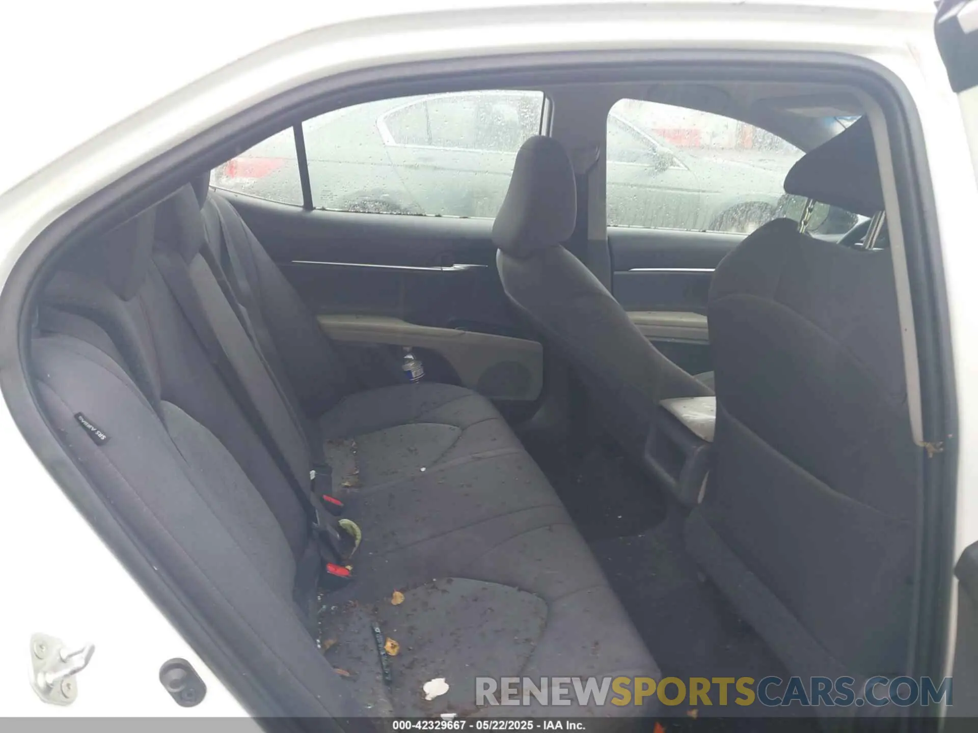 8 Фотография поврежденного автомобиля 4T1C11AK4LU348599 TOYOTA CAMRY 2020