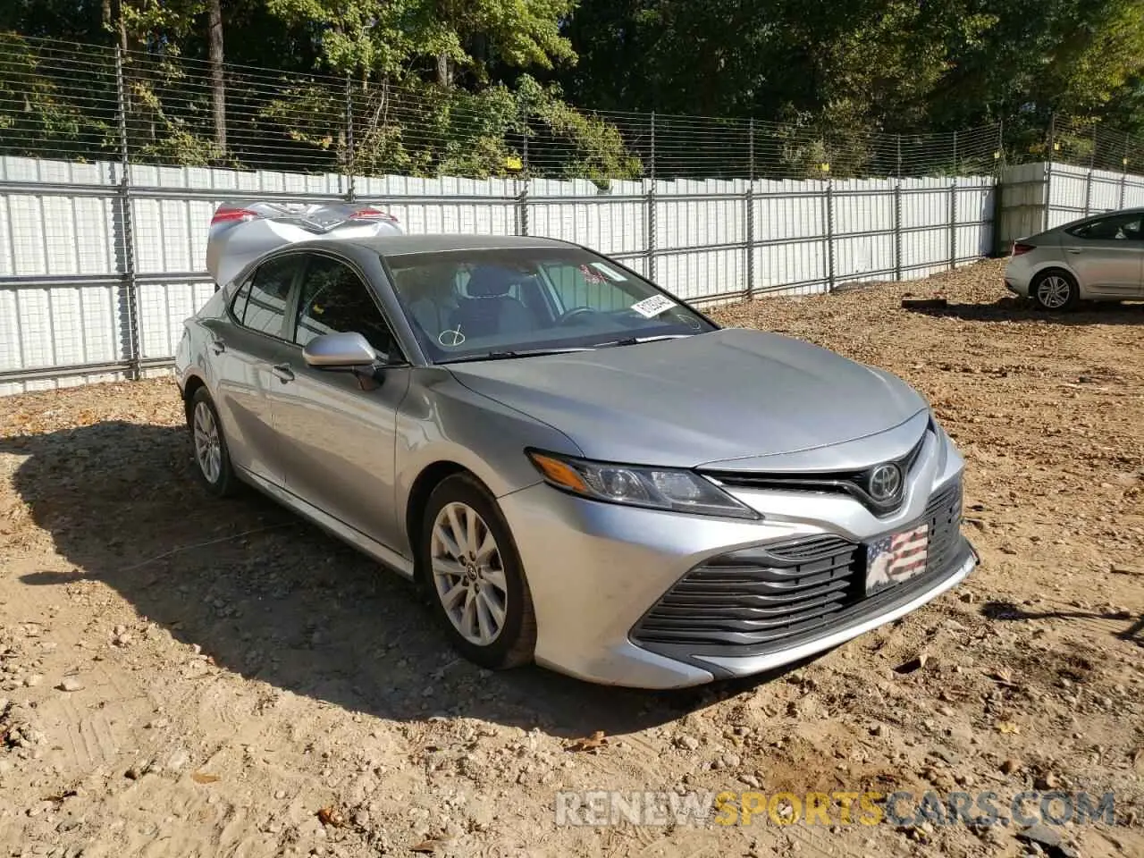 1 Photograph of a damaged car 4T1C11AK4LU870357 TOYOTA CAMRY 2020