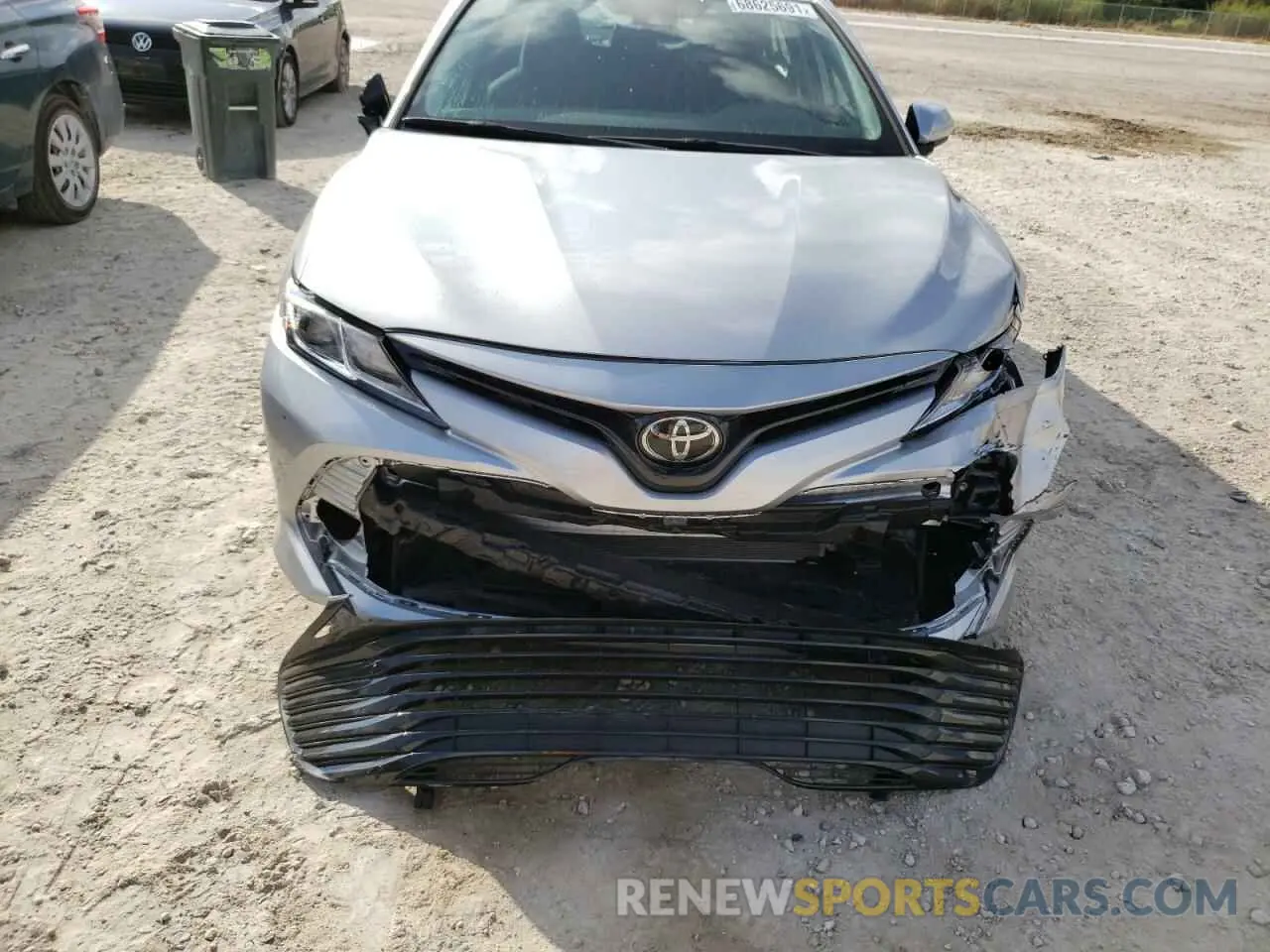 9 Photograph of a damaged car 4T1C11AK4LU873761 TOYOTA CAMRY 2020
