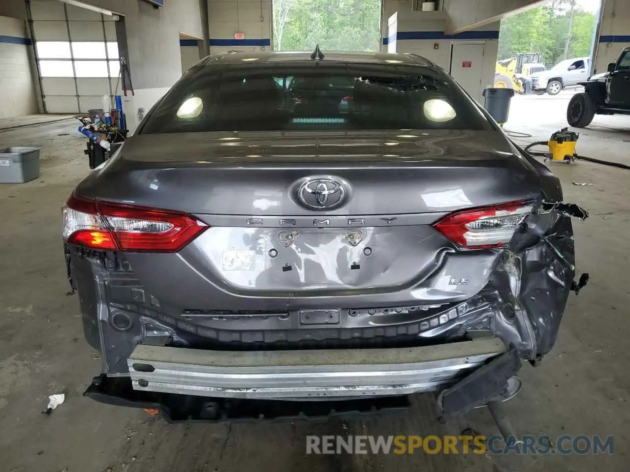 6 Photograph of a damaged car 4T1C11AK4LU875798 TOYOTA CAMRY 2020