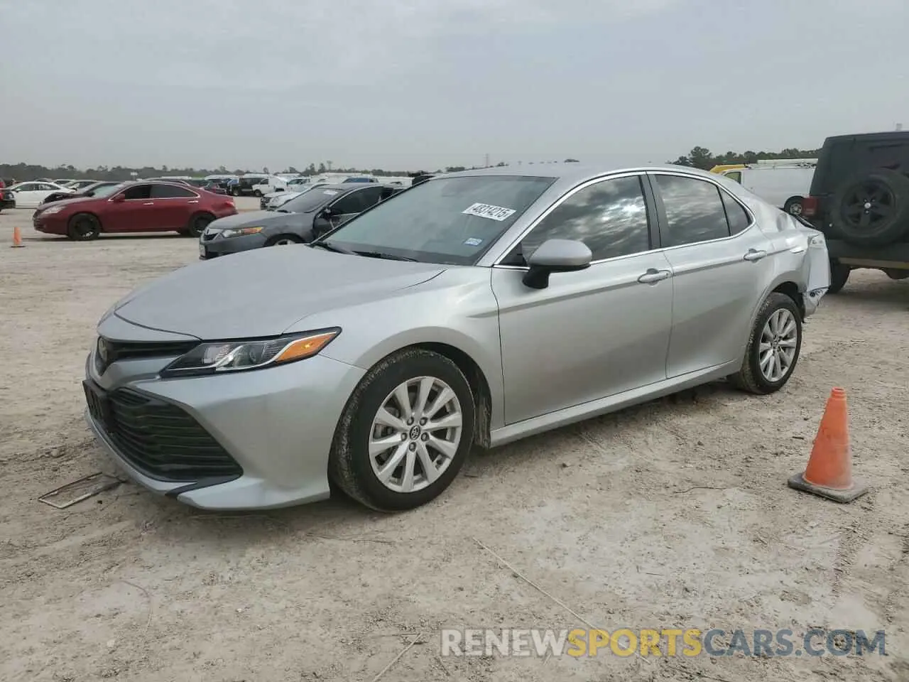 1 Photograph of a damaged car 4T1C11AK4LU902370 TOYOTA CAMRY 2020