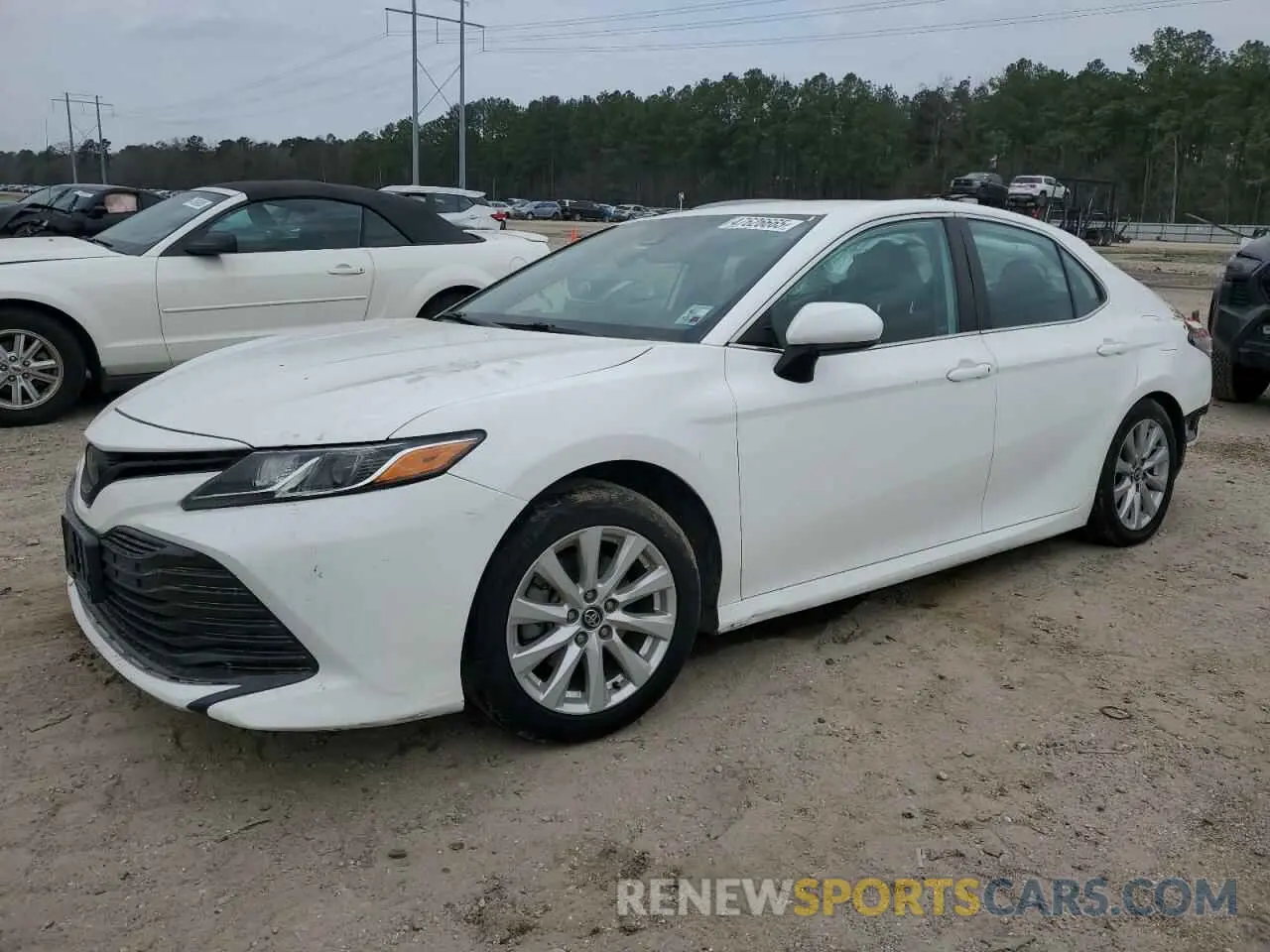 1 Photograph of a damaged car 4T1C11AK4LU930850 TOYOTA CAMRY 2020