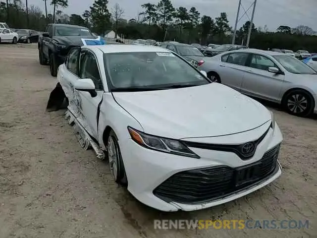 11 Photograph of a damaged car 4T1C11AK4LU930850 TOYOTA CAMRY 2020