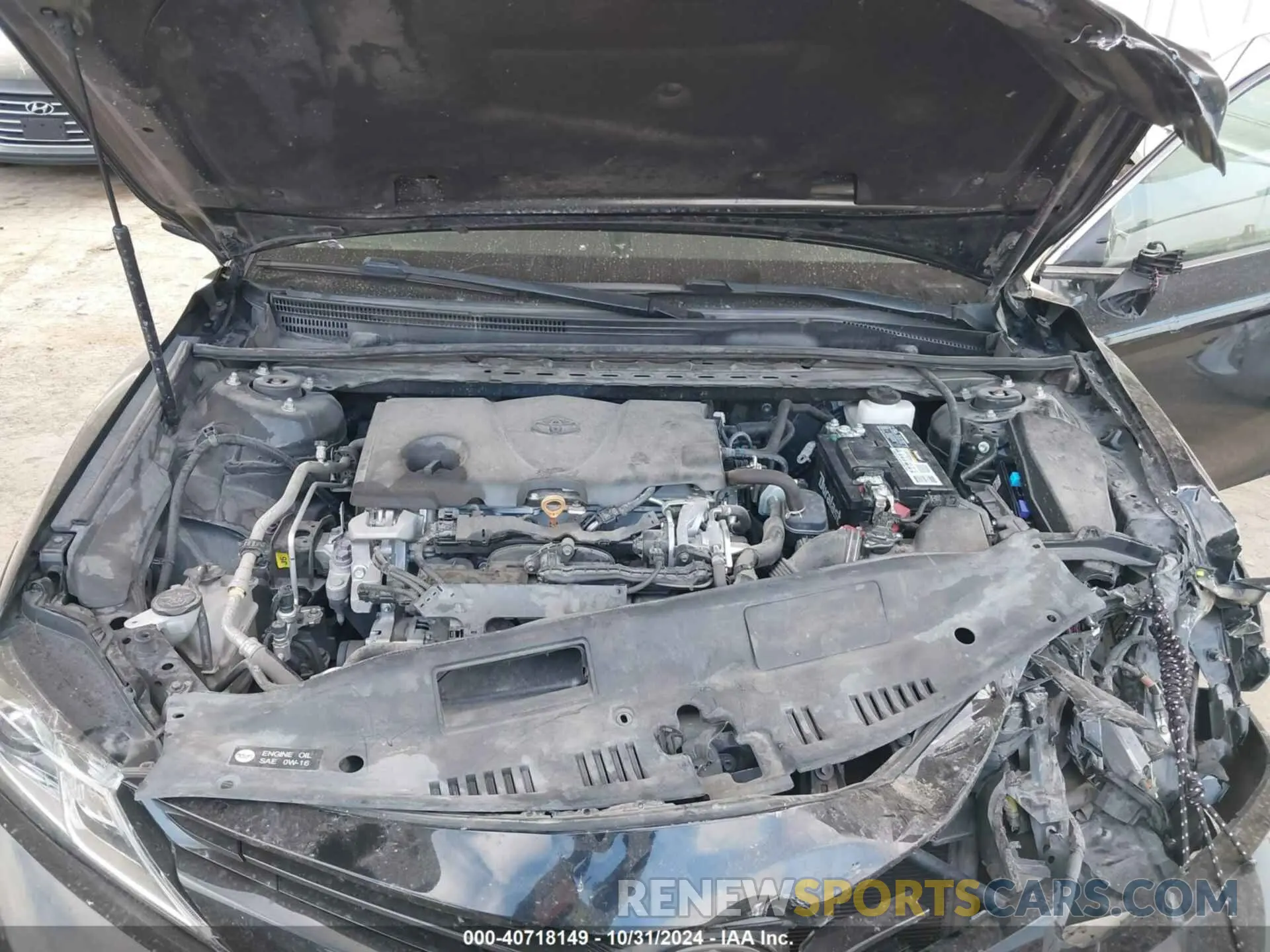 10 Photograph of a damaged car 4T1C11AK4LU933960 TOYOTA CAMRY 2020