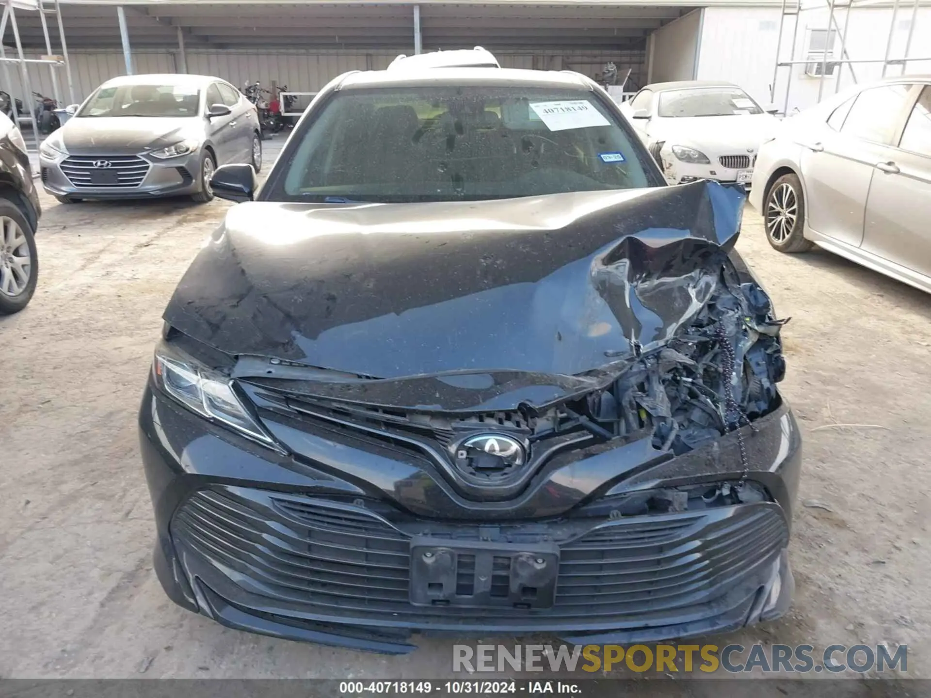12 Photograph of a damaged car 4T1C11AK4LU933960 TOYOTA CAMRY 2020