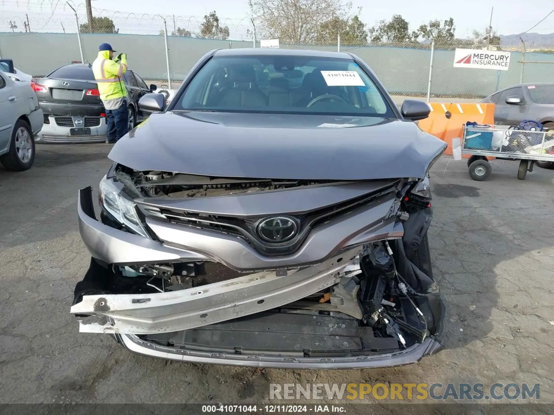 12 Фотография поврежденного автомобиля 4T1C11AK4LU951438 TOYOTA CAMRY 2020