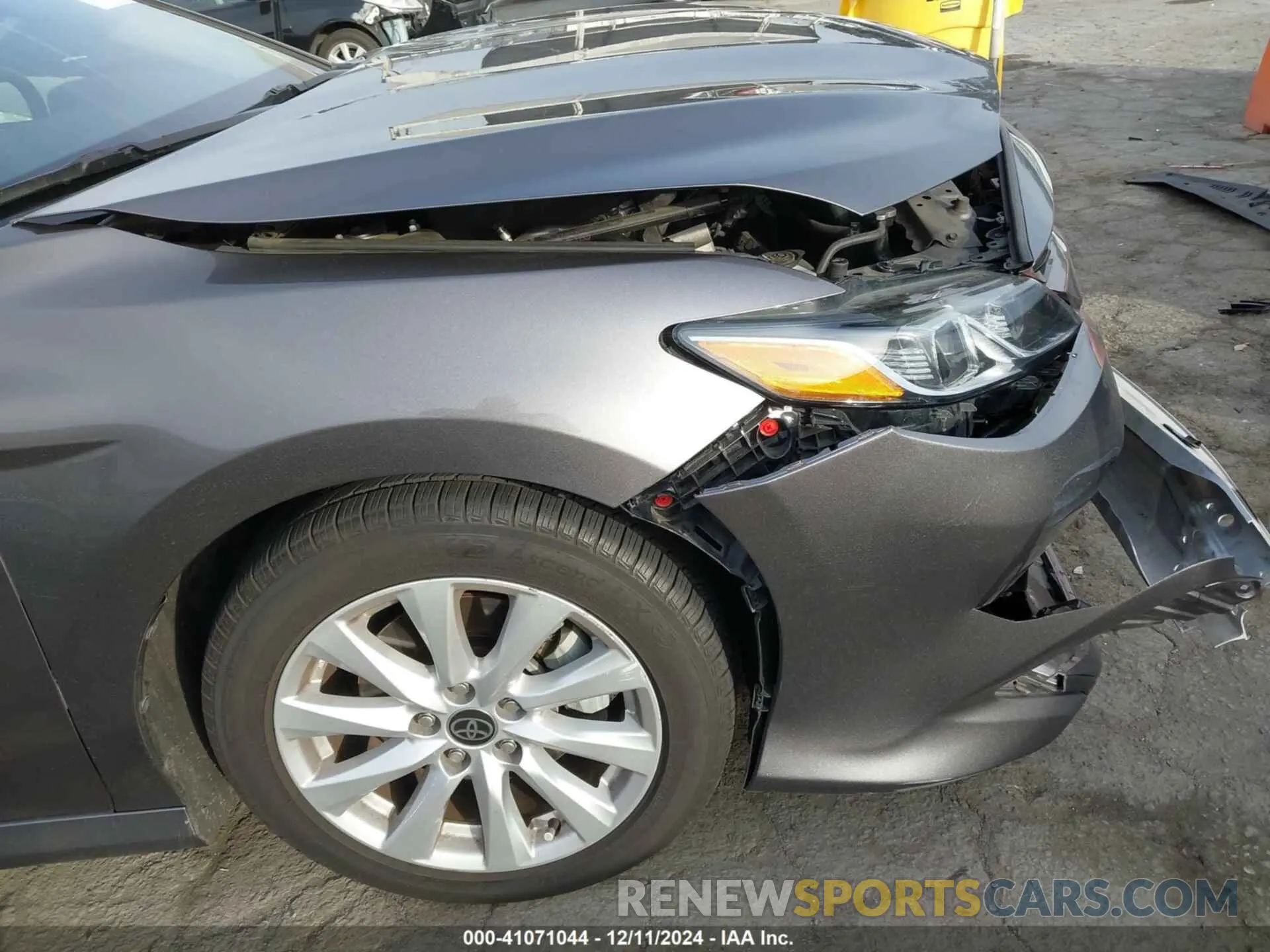 18 Фотография поврежденного автомобиля 4T1C11AK4LU951438 TOYOTA CAMRY 2020