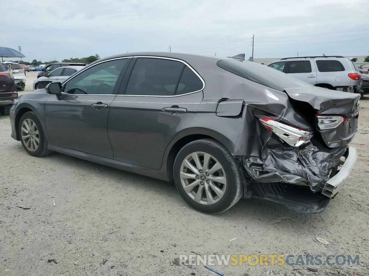 2 Photograph of a damaged car 4T1C11AK4LU970264 TOYOTA CAMRY 2020