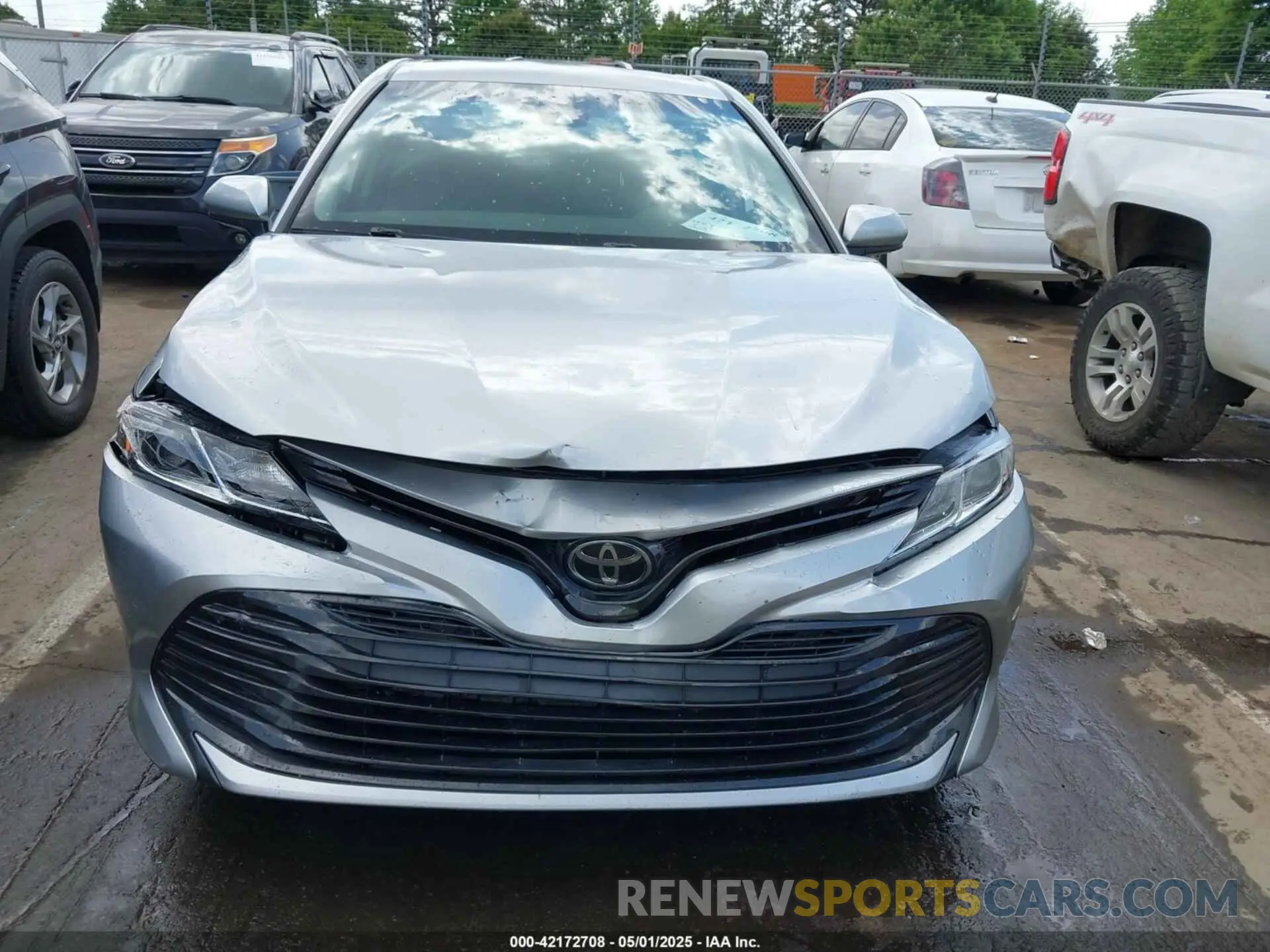 6 Photograph of a damaged car 4T1C11AK4LU971480 TOYOTA CAMRY 2020