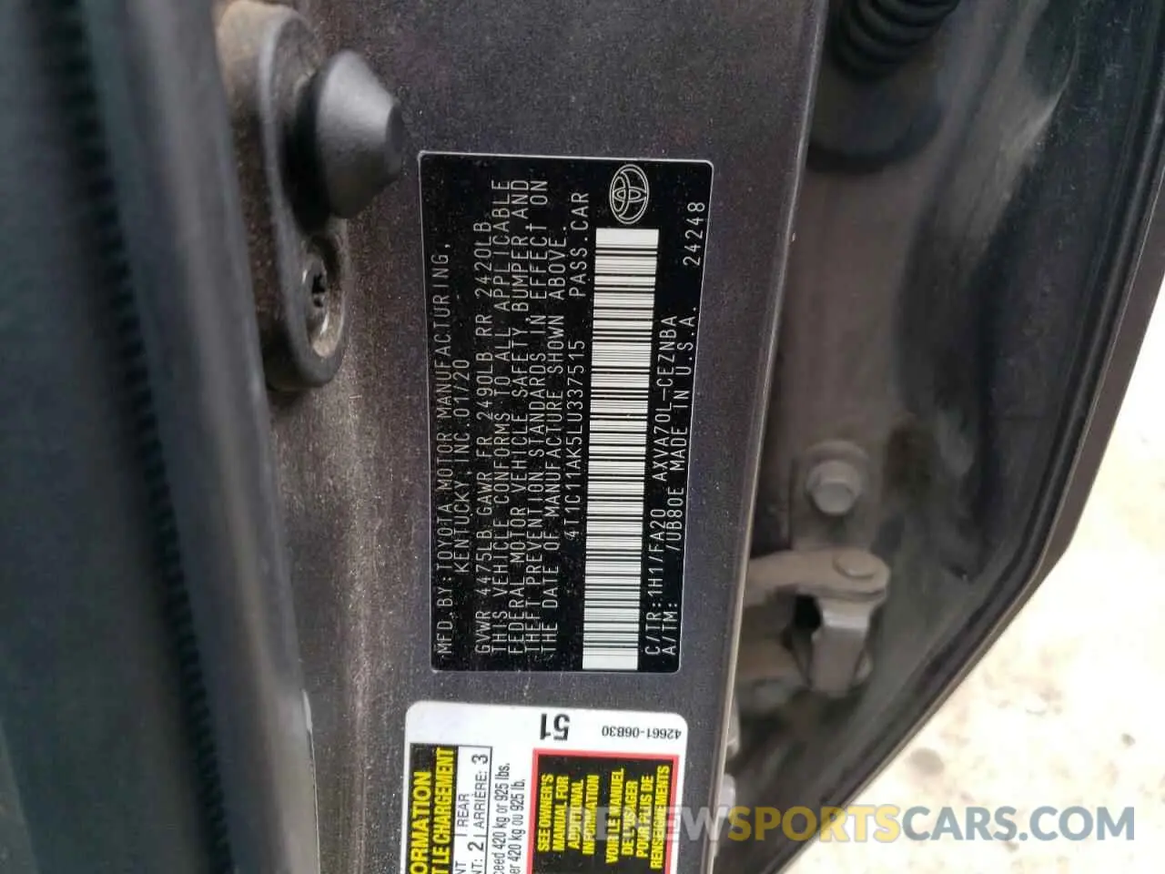 12 Photograph of a damaged car 4T1C11AK5LU337515 TOYOTA CAMRY 2020