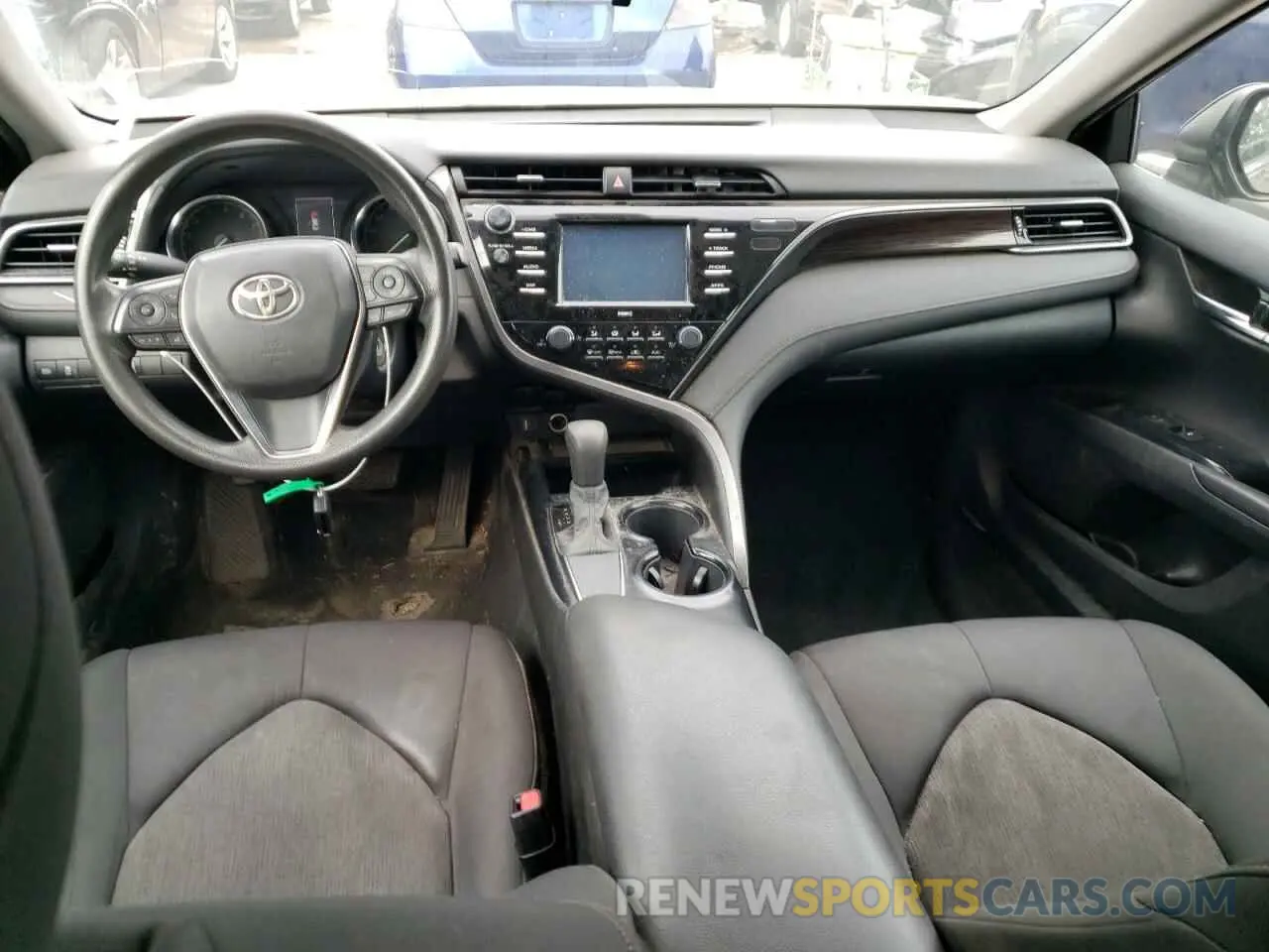 8 Photograph of a damaged car 4T1C11AK5LU337515 TOYOTA CAMRY 2020