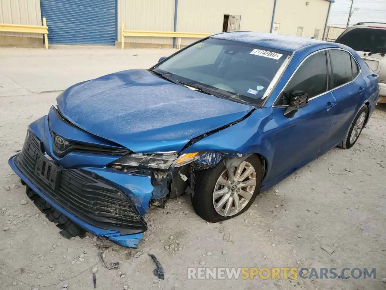 1 Фотография поврежденного автомобиля 4T1C11AK5LU338003 TOYOTA CAMRY 2020