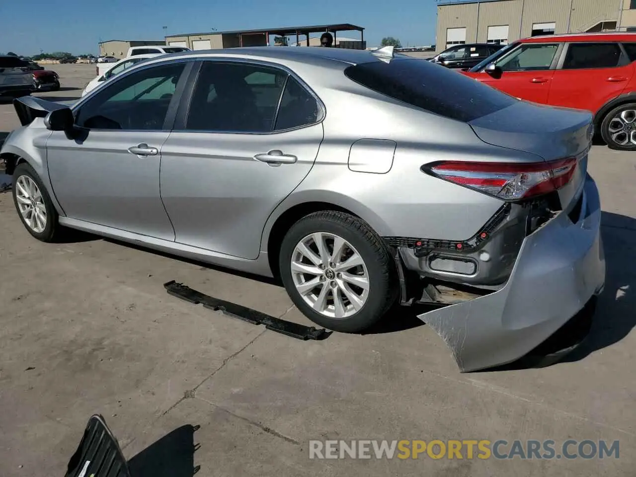 2 Photograph of a damaged car 4T1C11AK5LU364374 TOYOTA CAMRY 2020